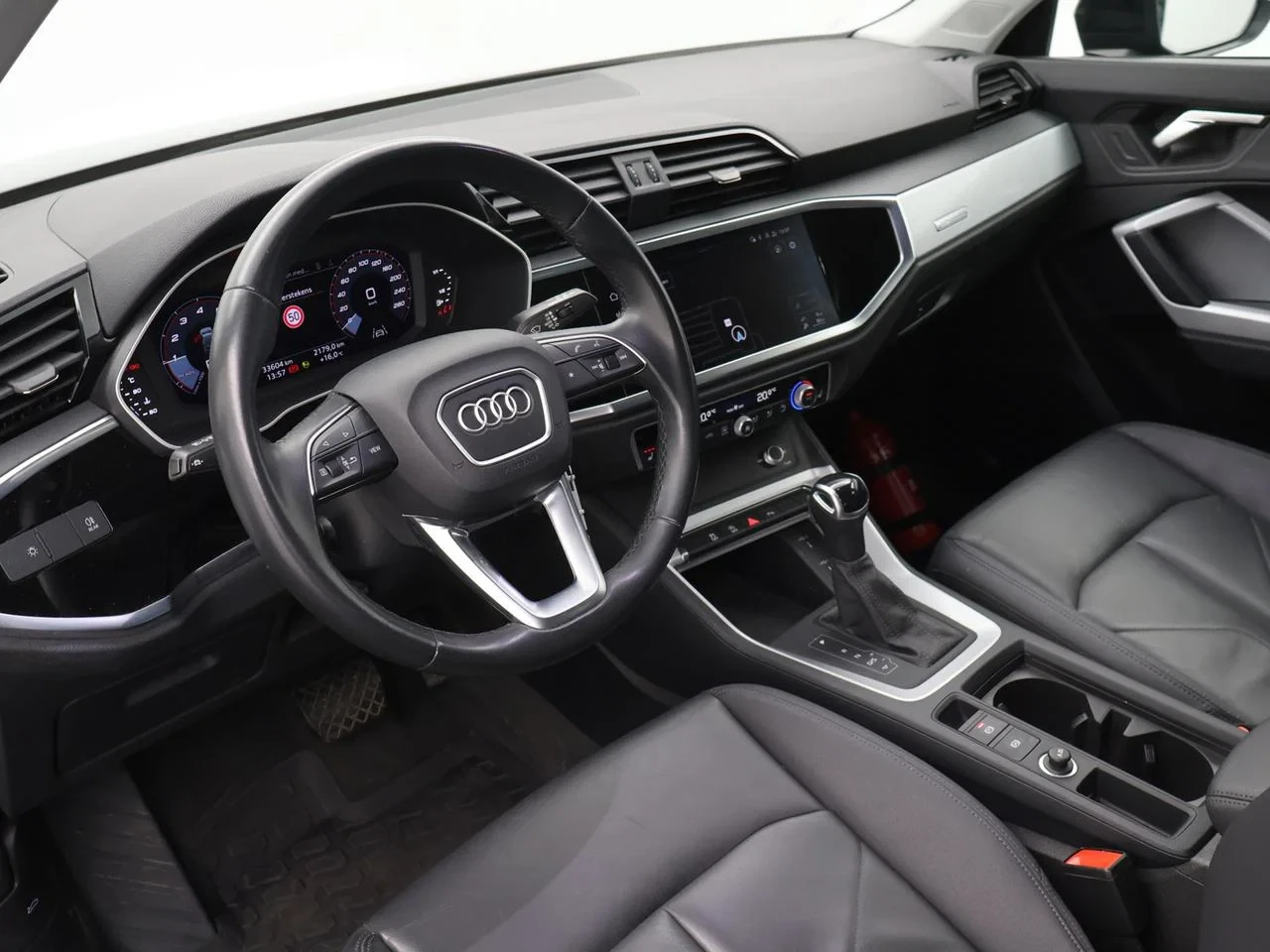 Audi-Q3-image-19