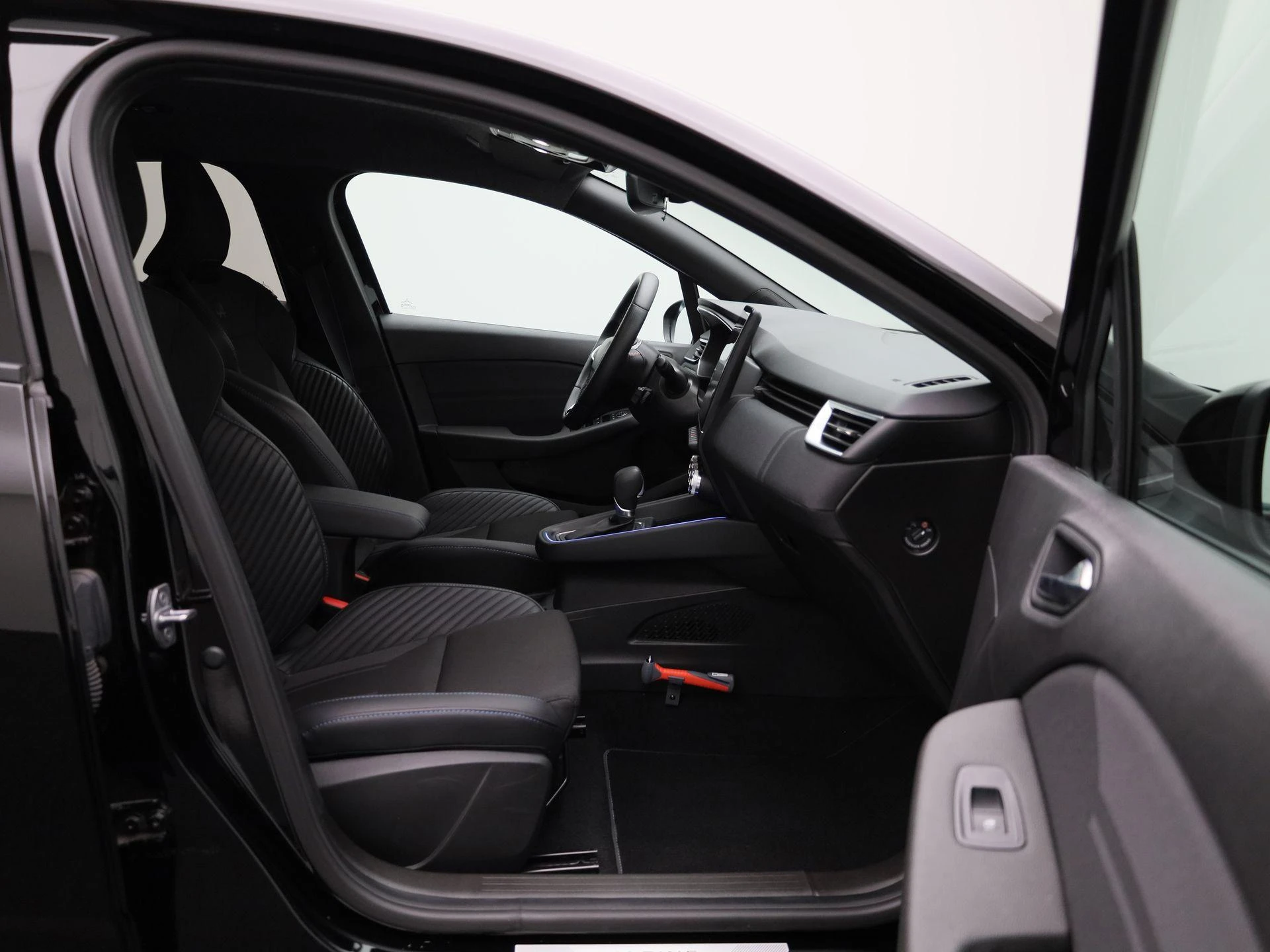 Renault-Clio-image-35