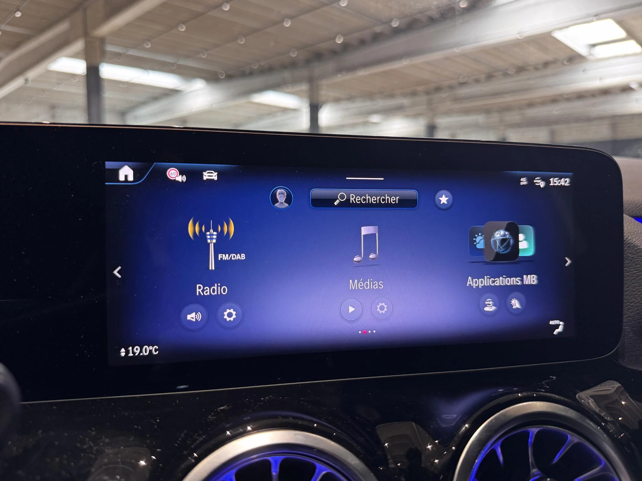 Mercedes-Benz-EQA-image-18