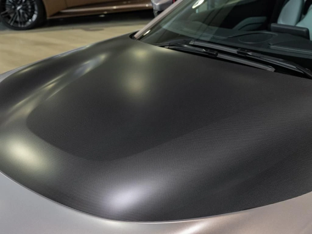 Aston Martin-V12 Vantage-image-23