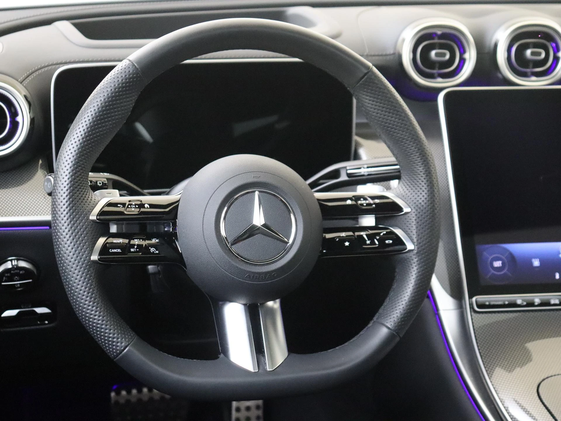 Mercedes-Benz-GLC-image-9