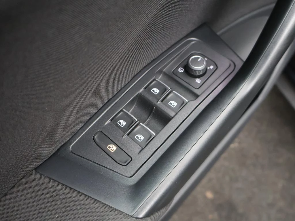 Volkswagen T-Roc T-Roc Elegance 1.5TSI 150PK *AUTOMAAT*VIRTUAL COCKPIT*ACC*PDC*NAVI*APP-CONNECT*...*