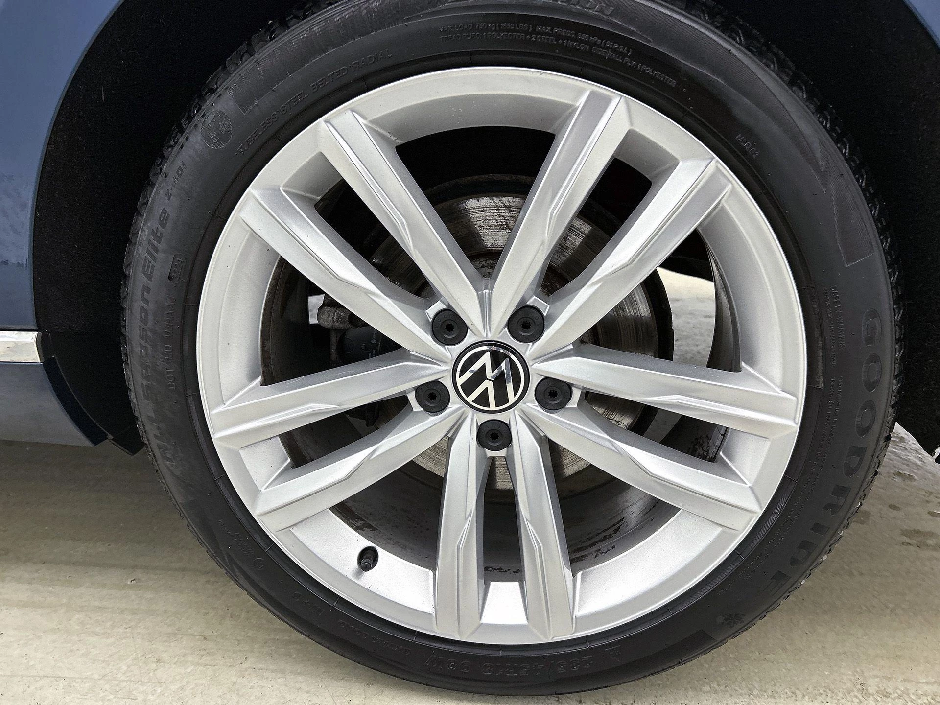 Volkswagen-Passat-image-36