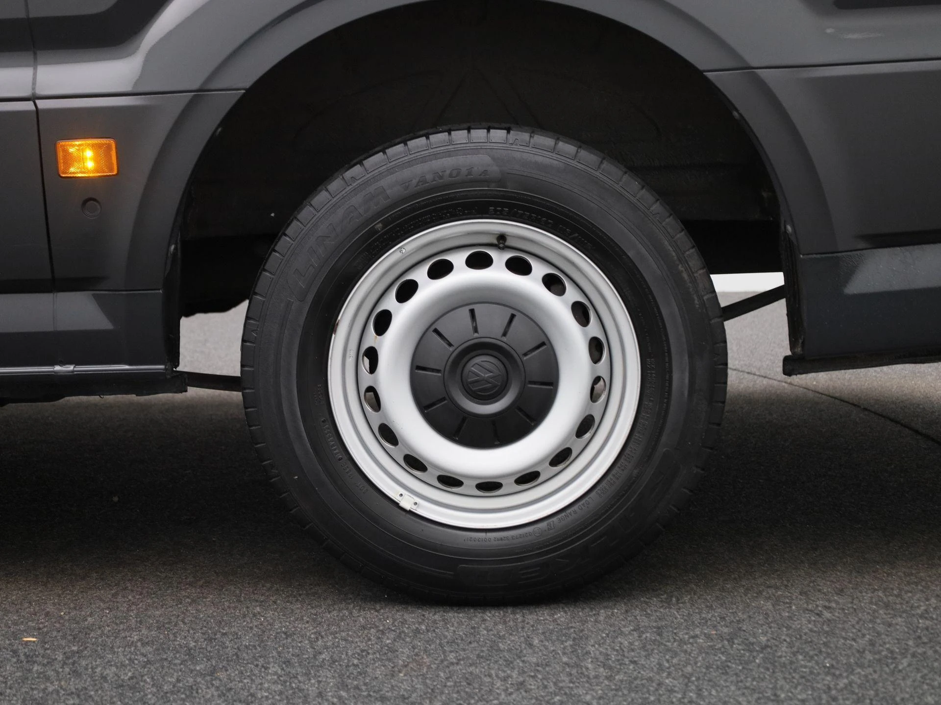 Volkswagen-Crafter-image-18