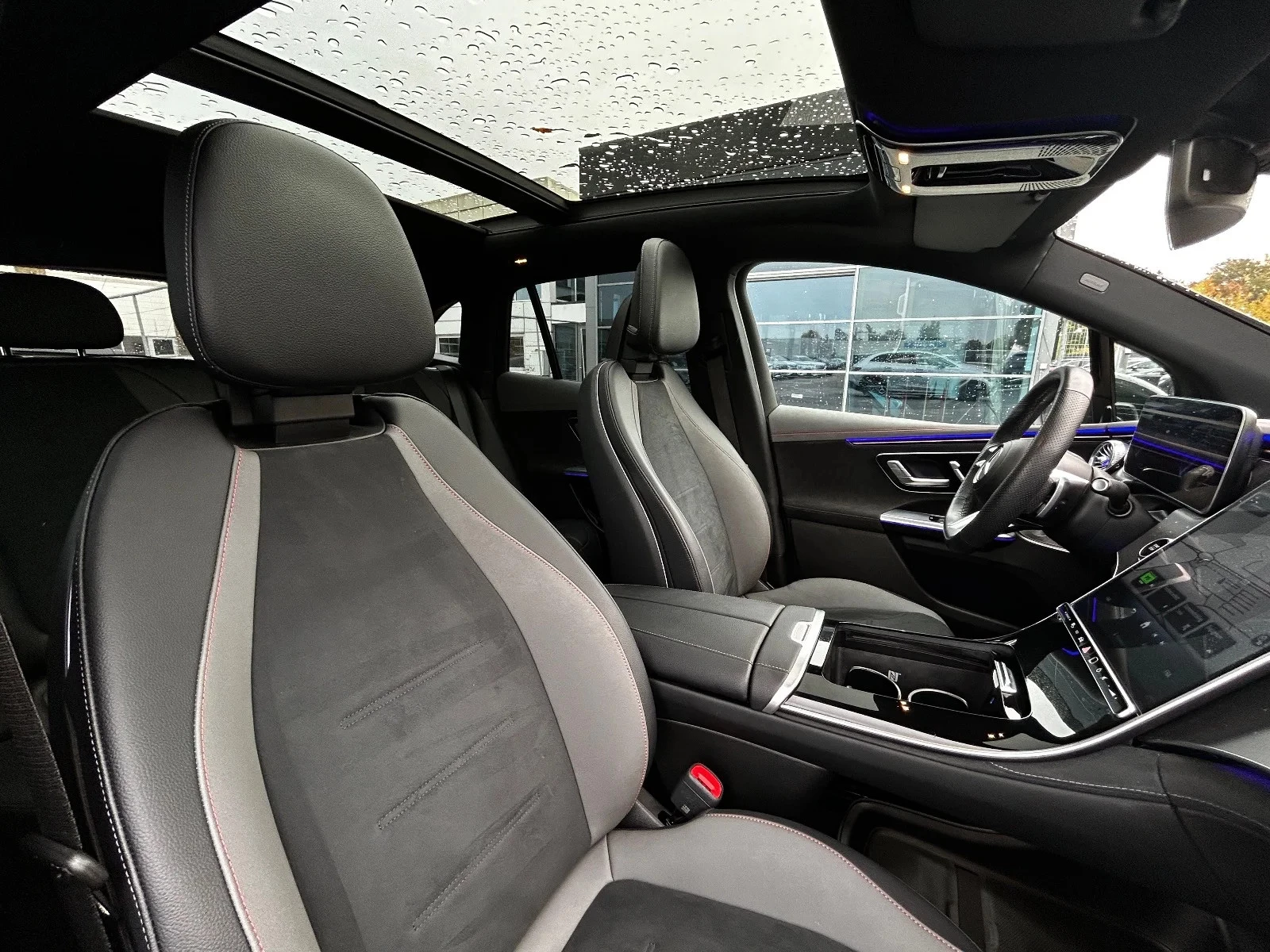 Mercedes-Benz-EQE-image-12