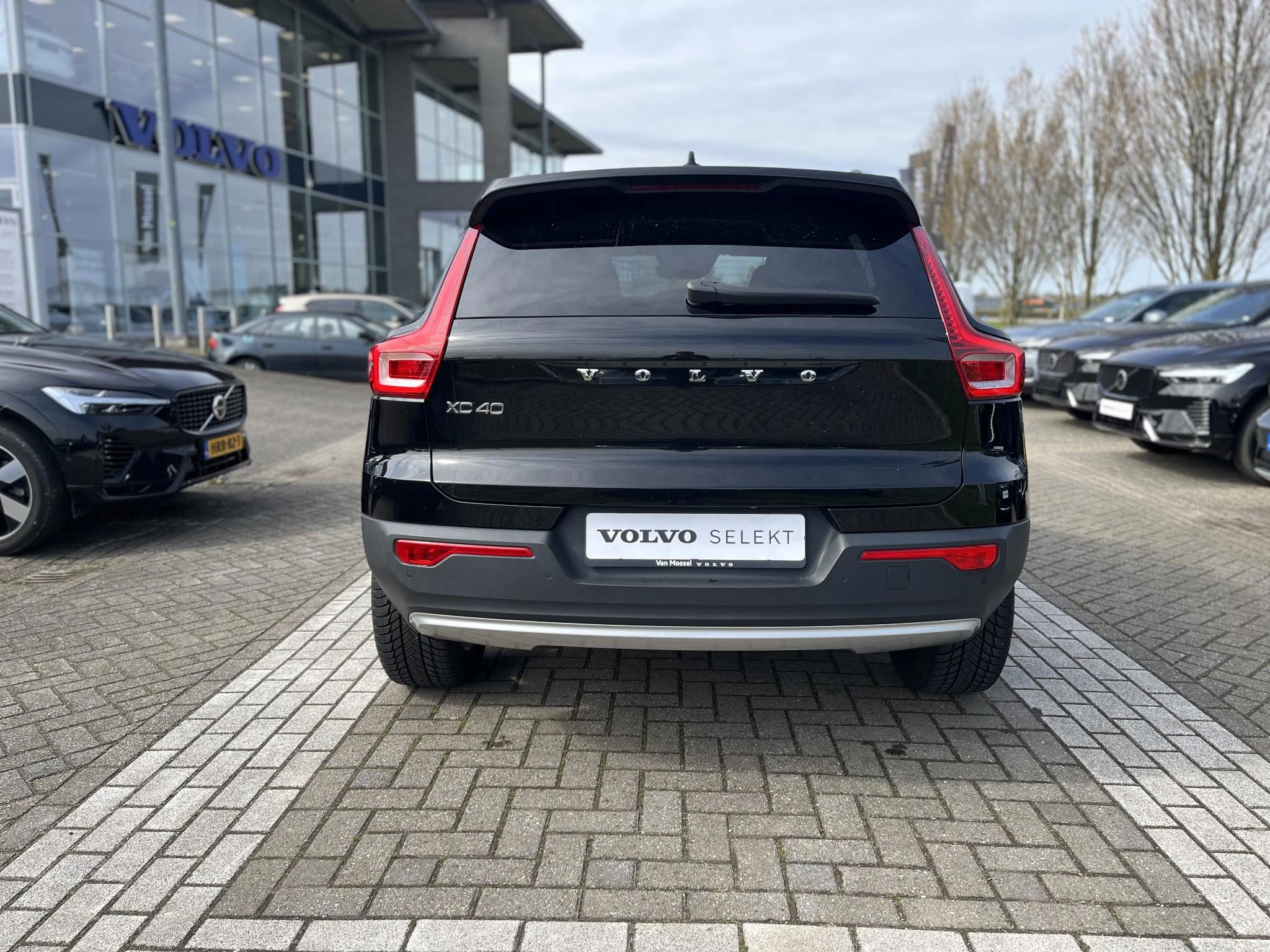 Volvo XC40 T4 Recharge Inscription Expression
