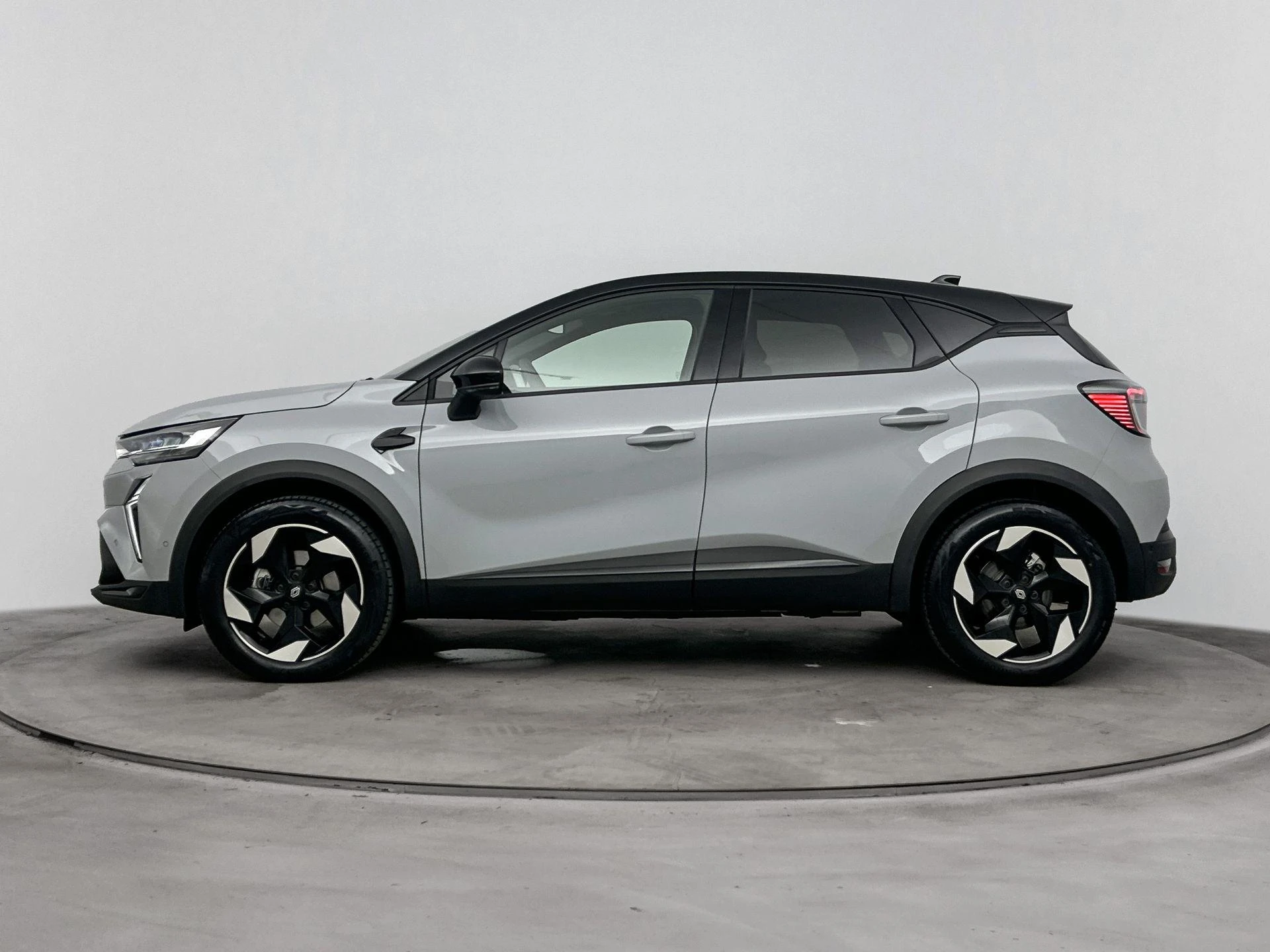 Renault-Captur-image-1