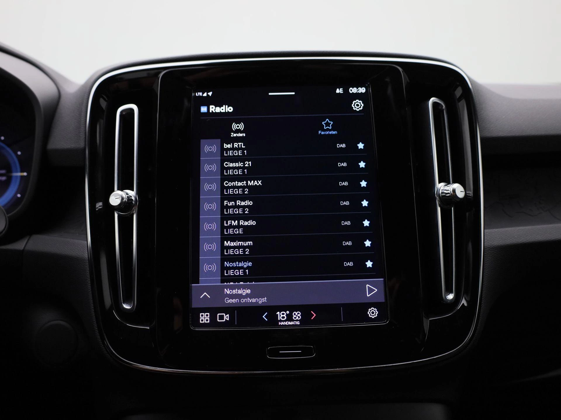 Volvo-XC40-image-25
