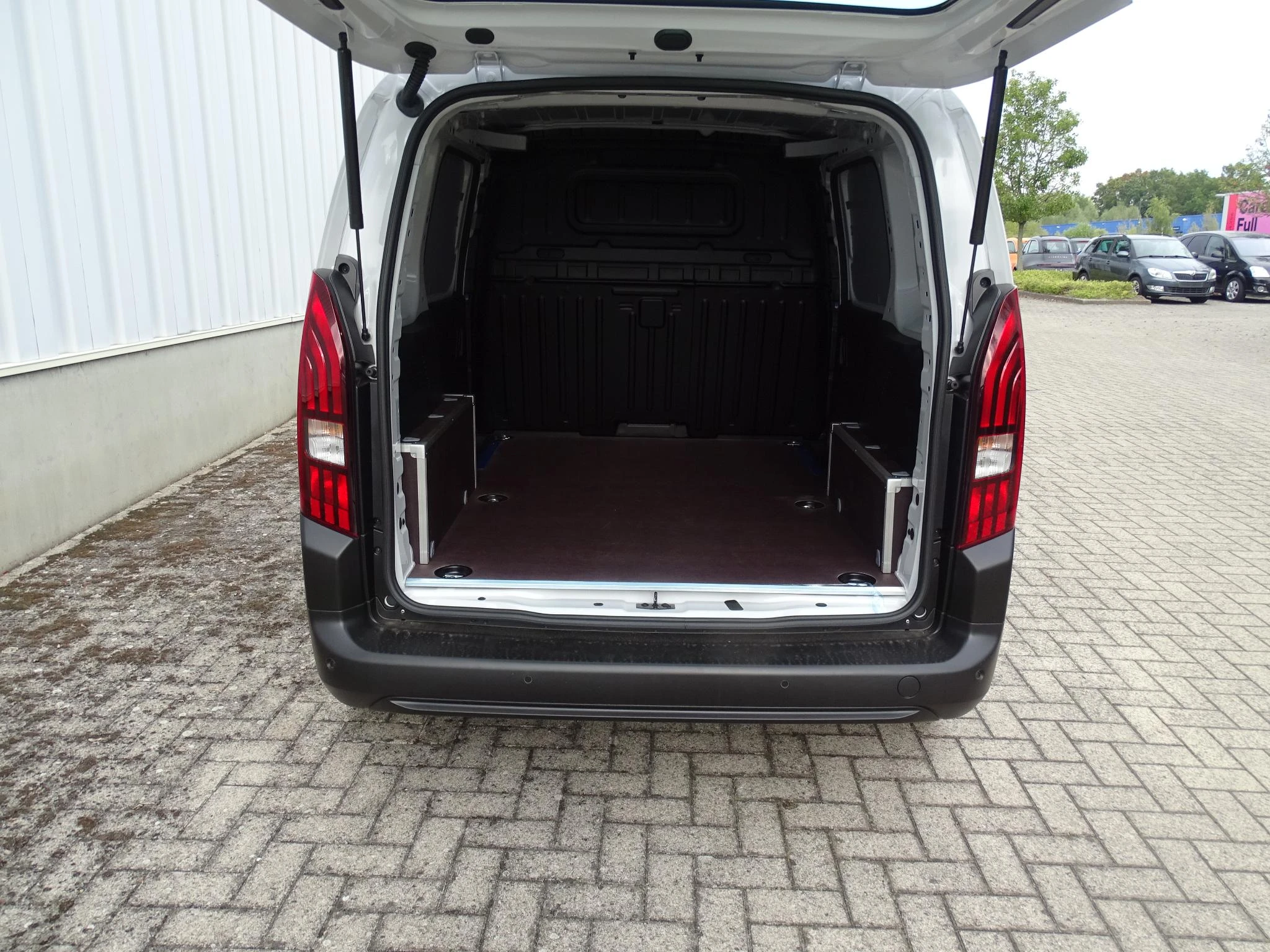 Peugeot-Partner-image-15