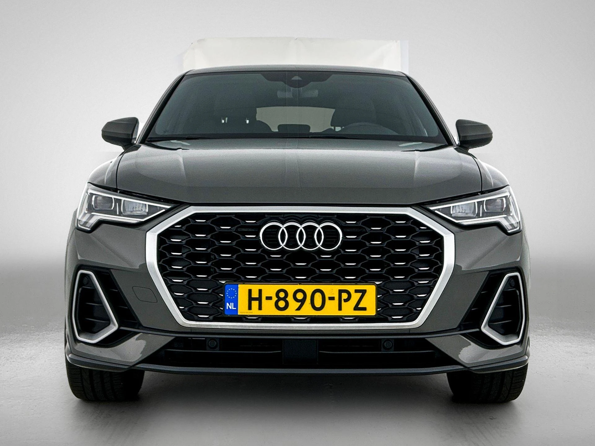 Audi-Q3-image-4
