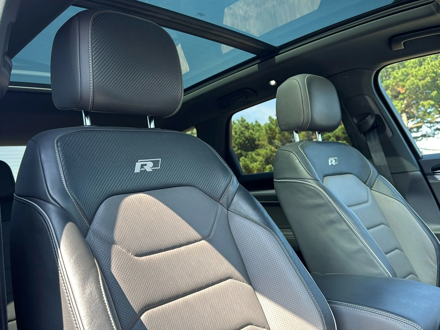 Volkswagen-Touareg-image-16