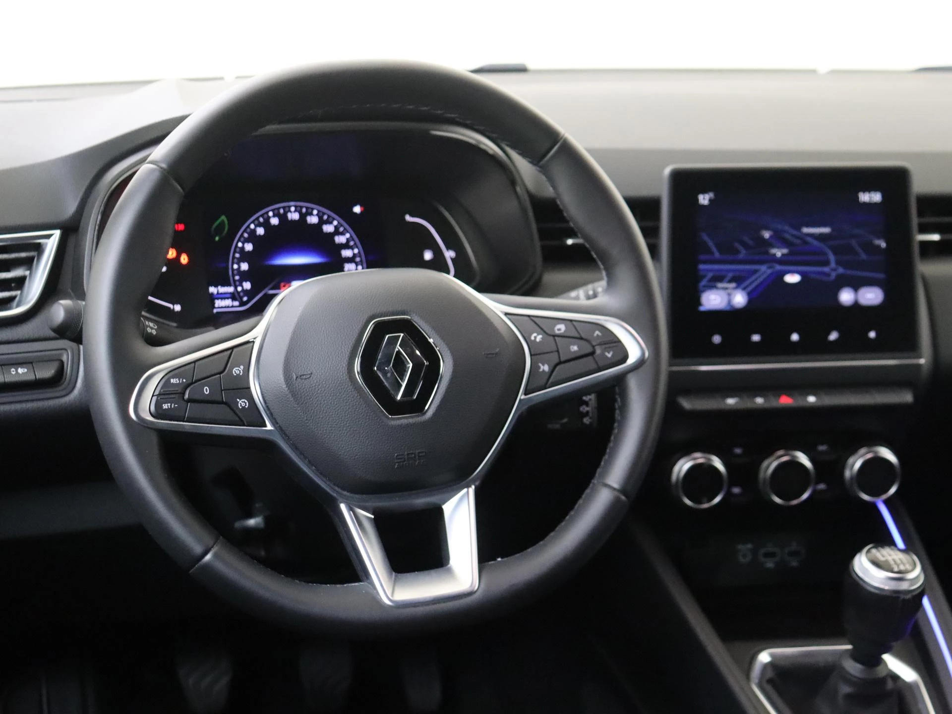 Renault-Clio-image-9