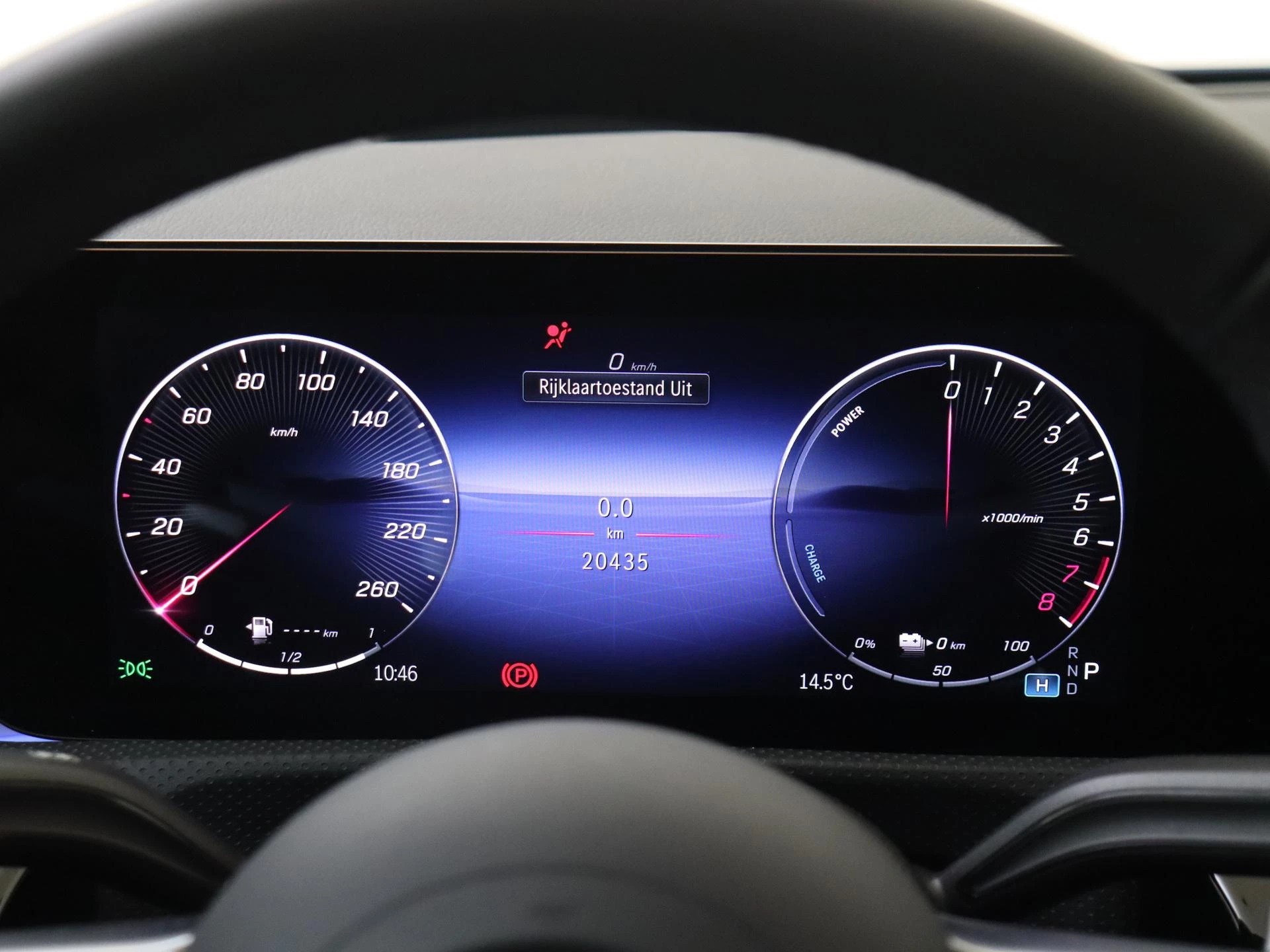 Mercedes-Benz-CLA-image-11