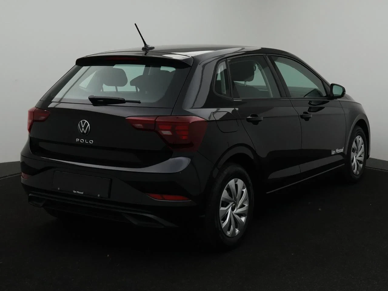 Volkswagen-Polo-image-1