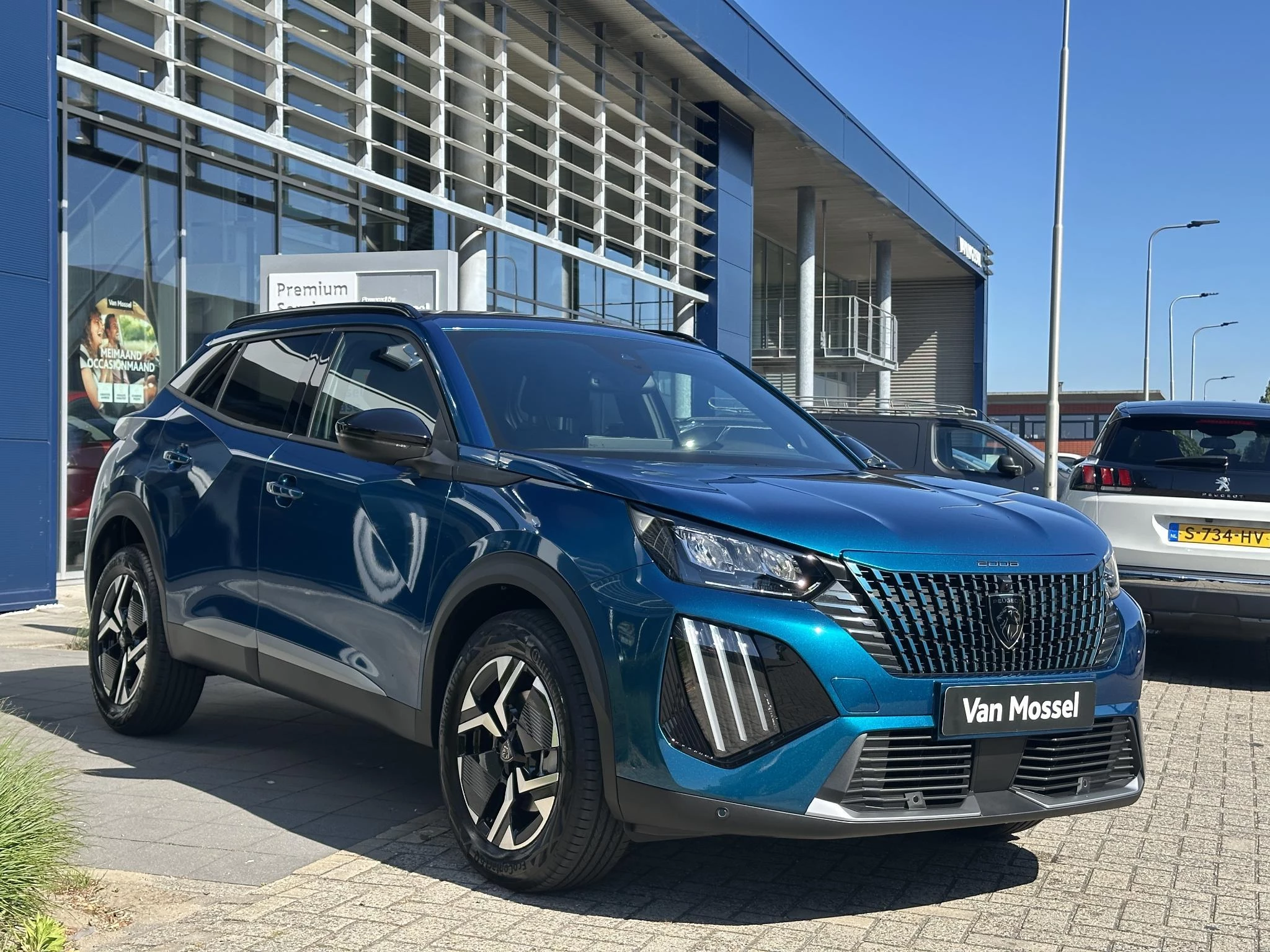 Peugeot 2008 1.2 HYBRID 136 e-DSC6 Allure