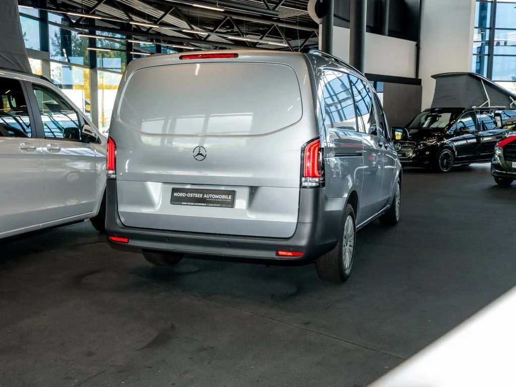 Mercedes-Benz-Vito 119 CDI-image-4