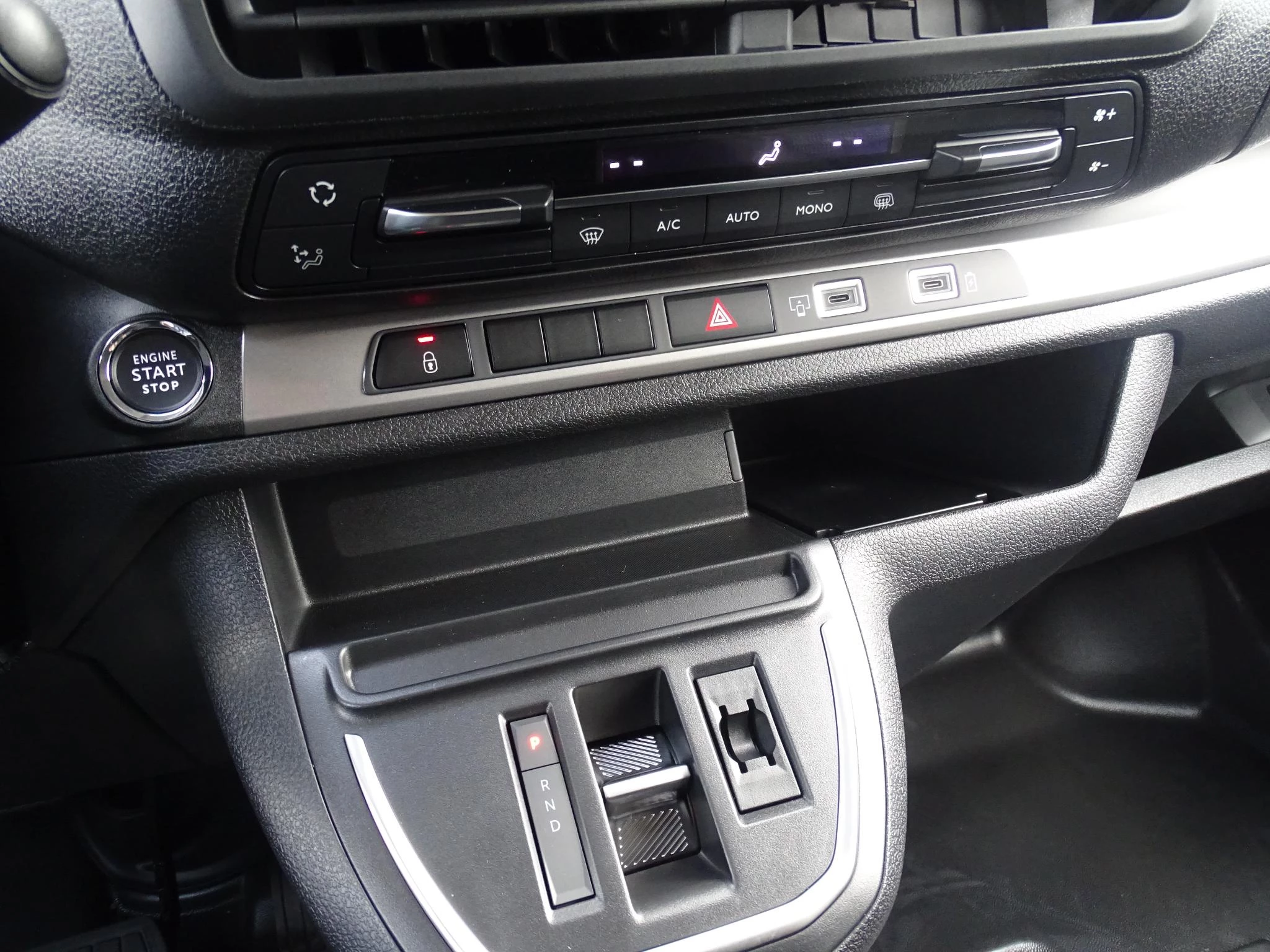 Peugeot-Expert-image-19