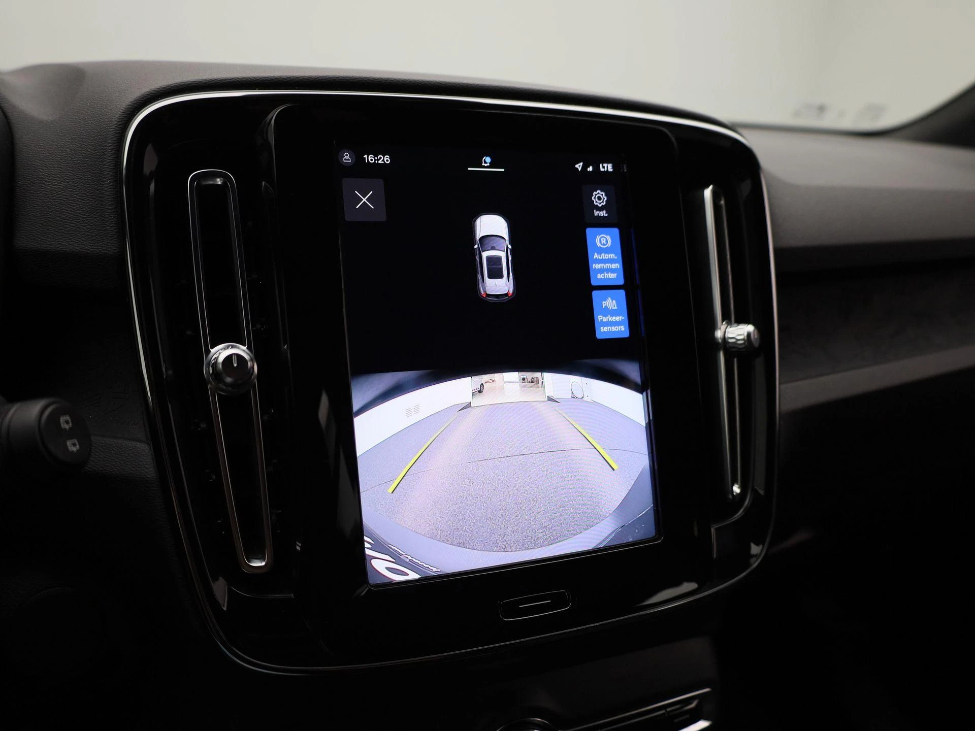 Volvo-XC40-image-22