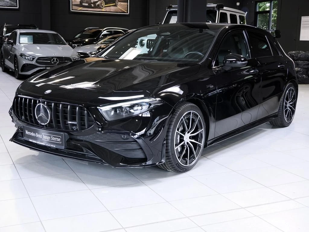 Mercedes-AMG-A-Klasse 35-image-6
