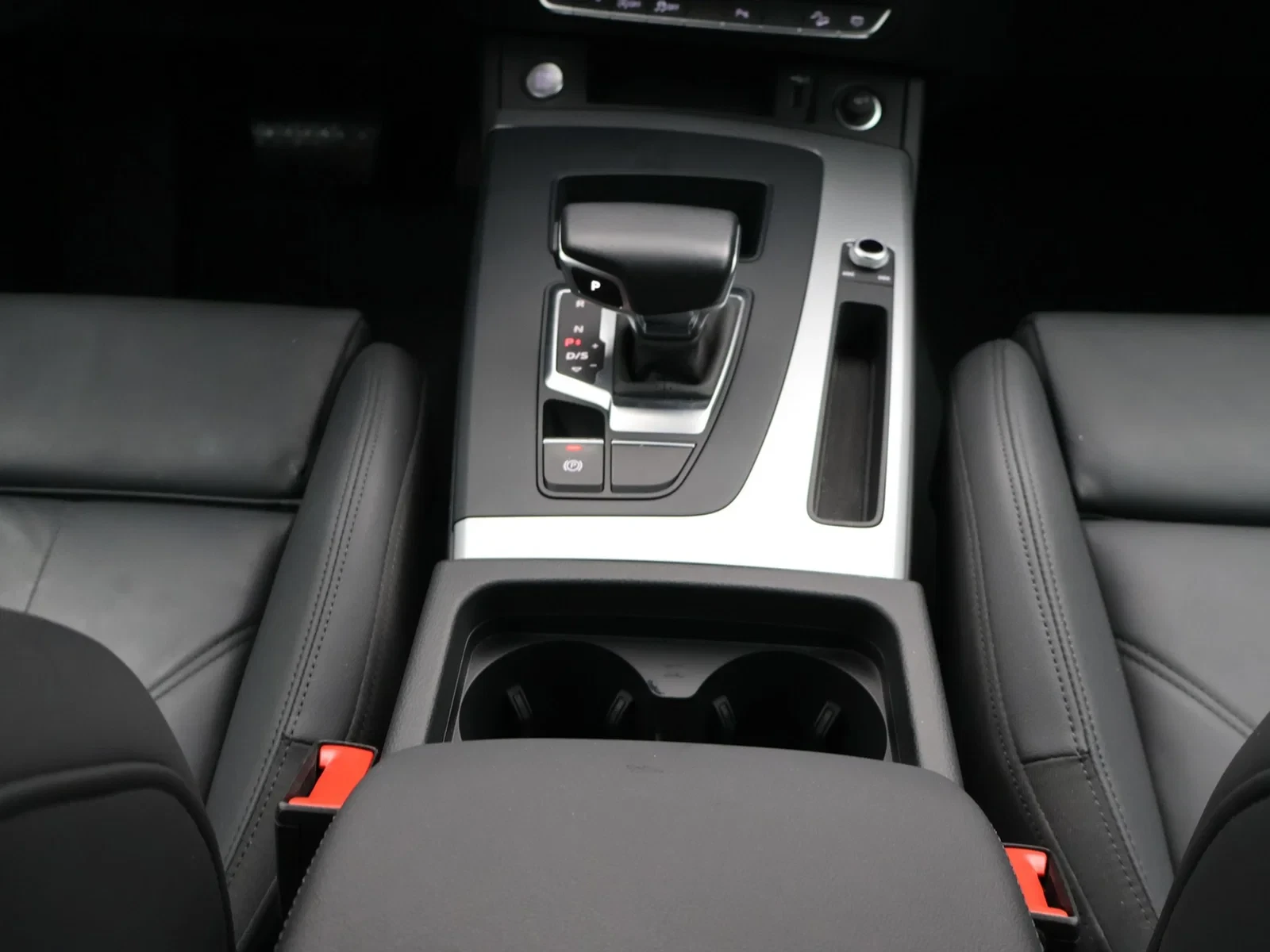 Audi Q5 Audi Q5 2XS line 45TFSI QUATTRO 265PK *AUTOMAAT*TREKHAAK*VIRTUAL COCKPIT*CAMERA*CRUISE*LEDER*APP-CON