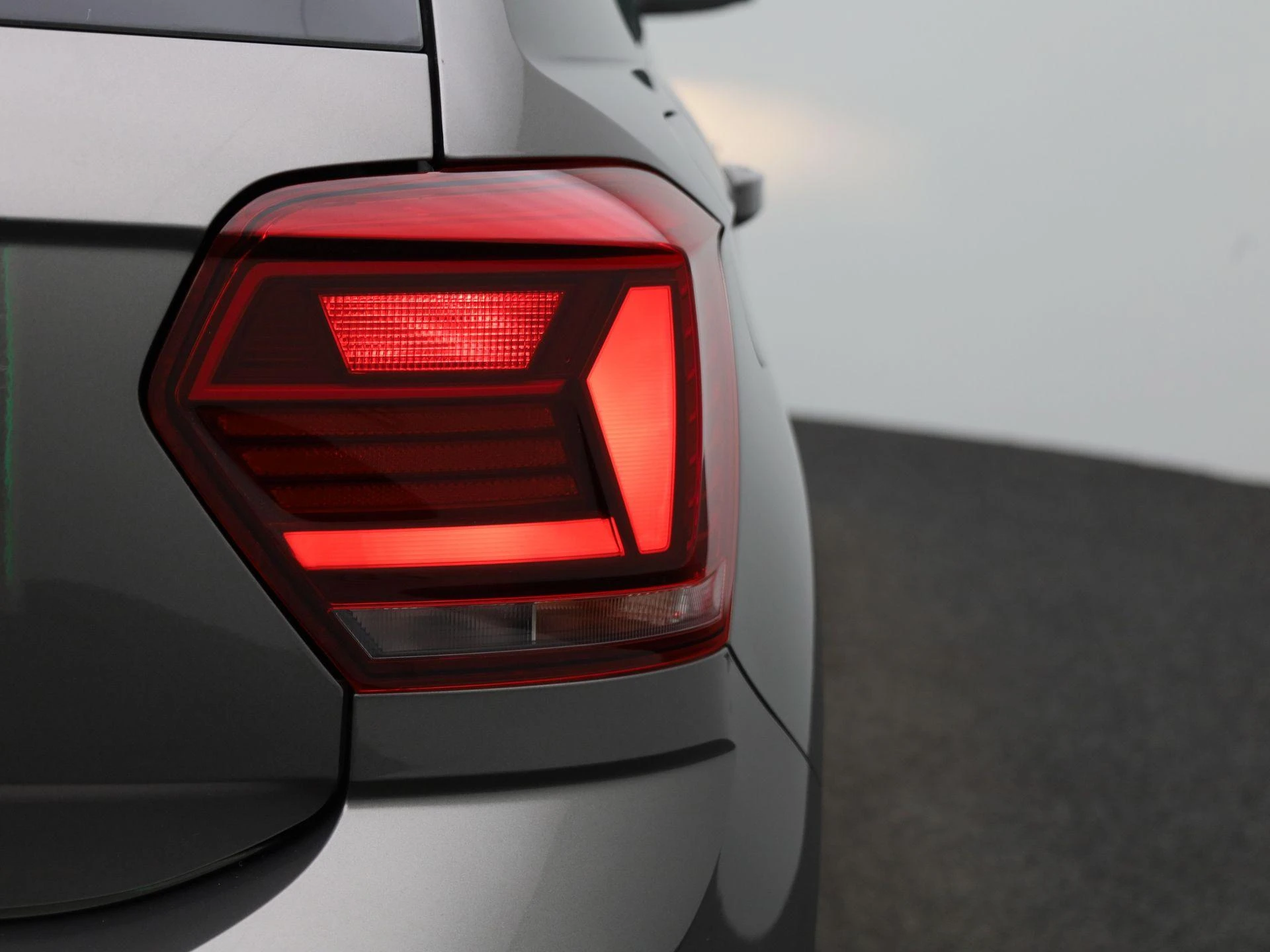 Volkswagen-Polo-image-34