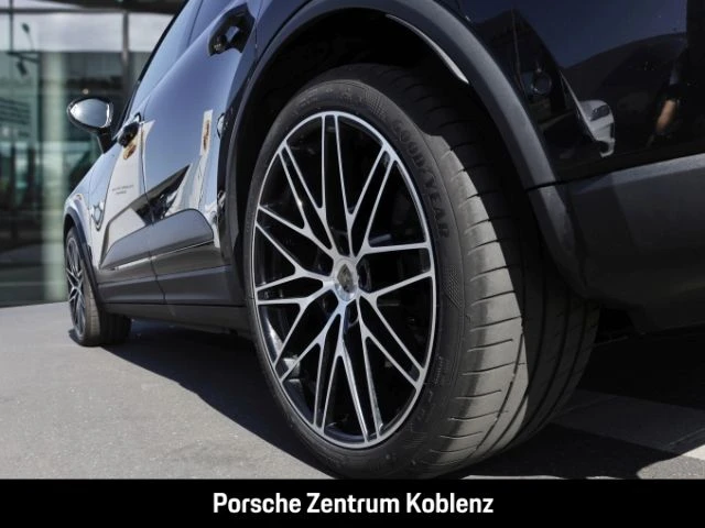 Porsche-Macan-image-9