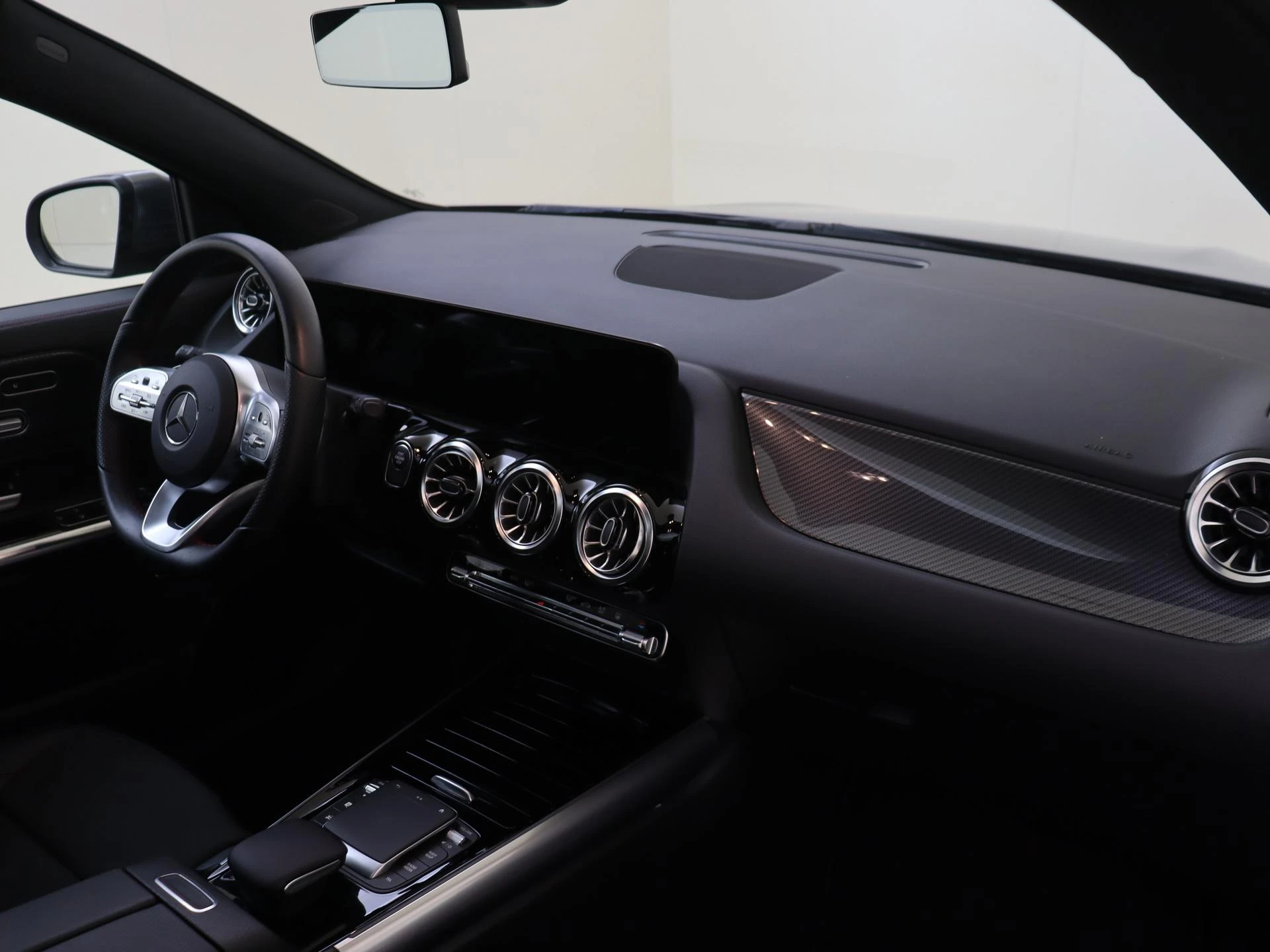 Mercedes-Benz GLA 250 e Business Solution AMG Limited