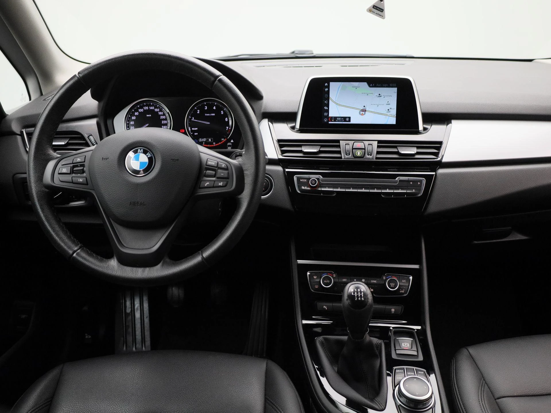 BMW-2 Reeks-image-6