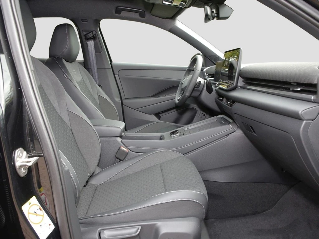 Volkswagen-T-Roc-image-8