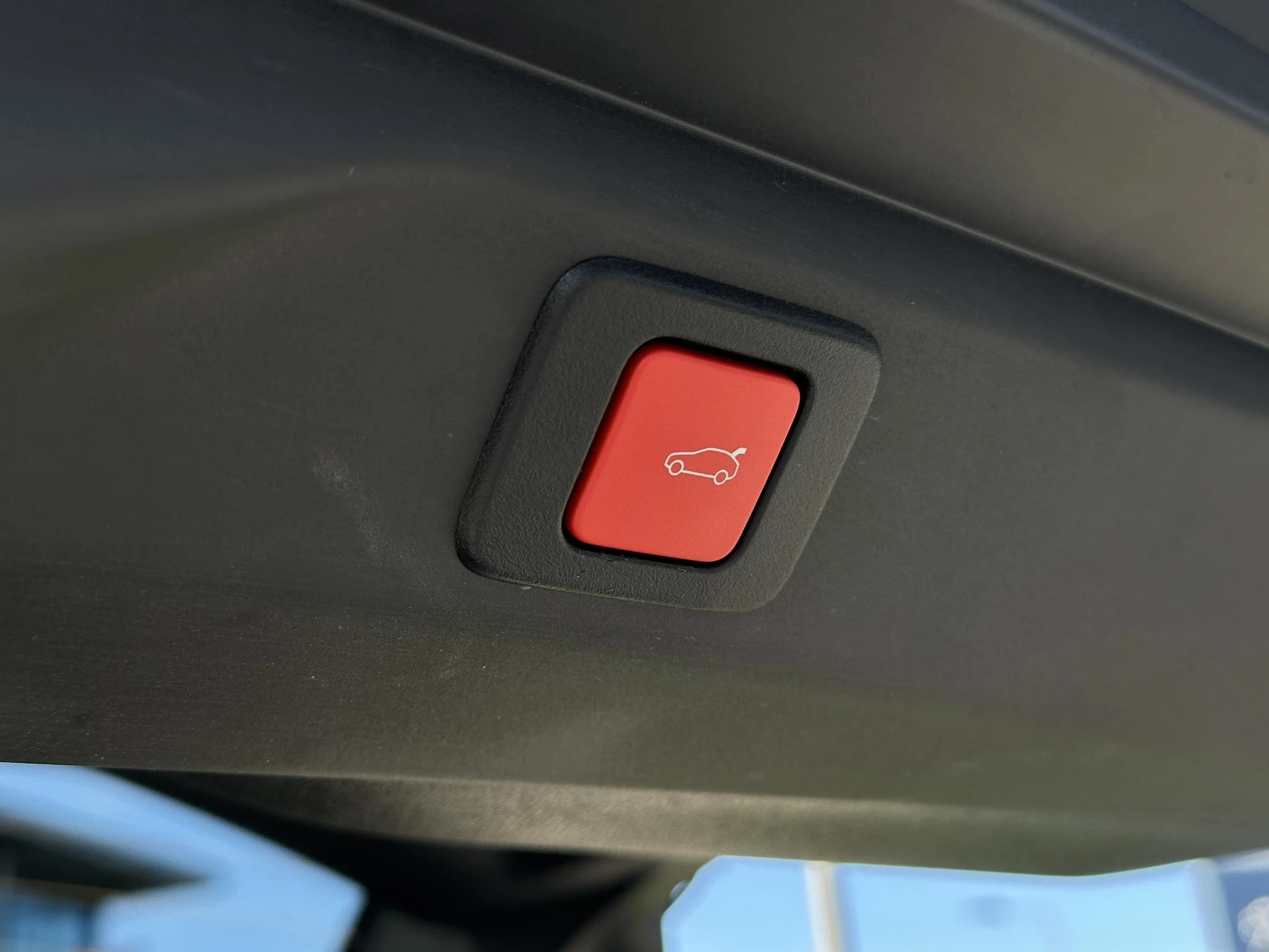 Peugeot-e-3008-image-17