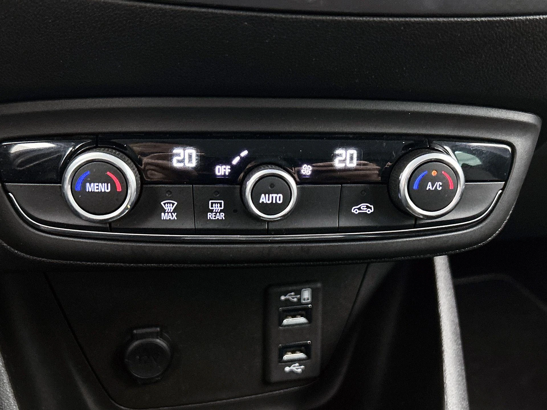 Opel-Crossland X-image-22
