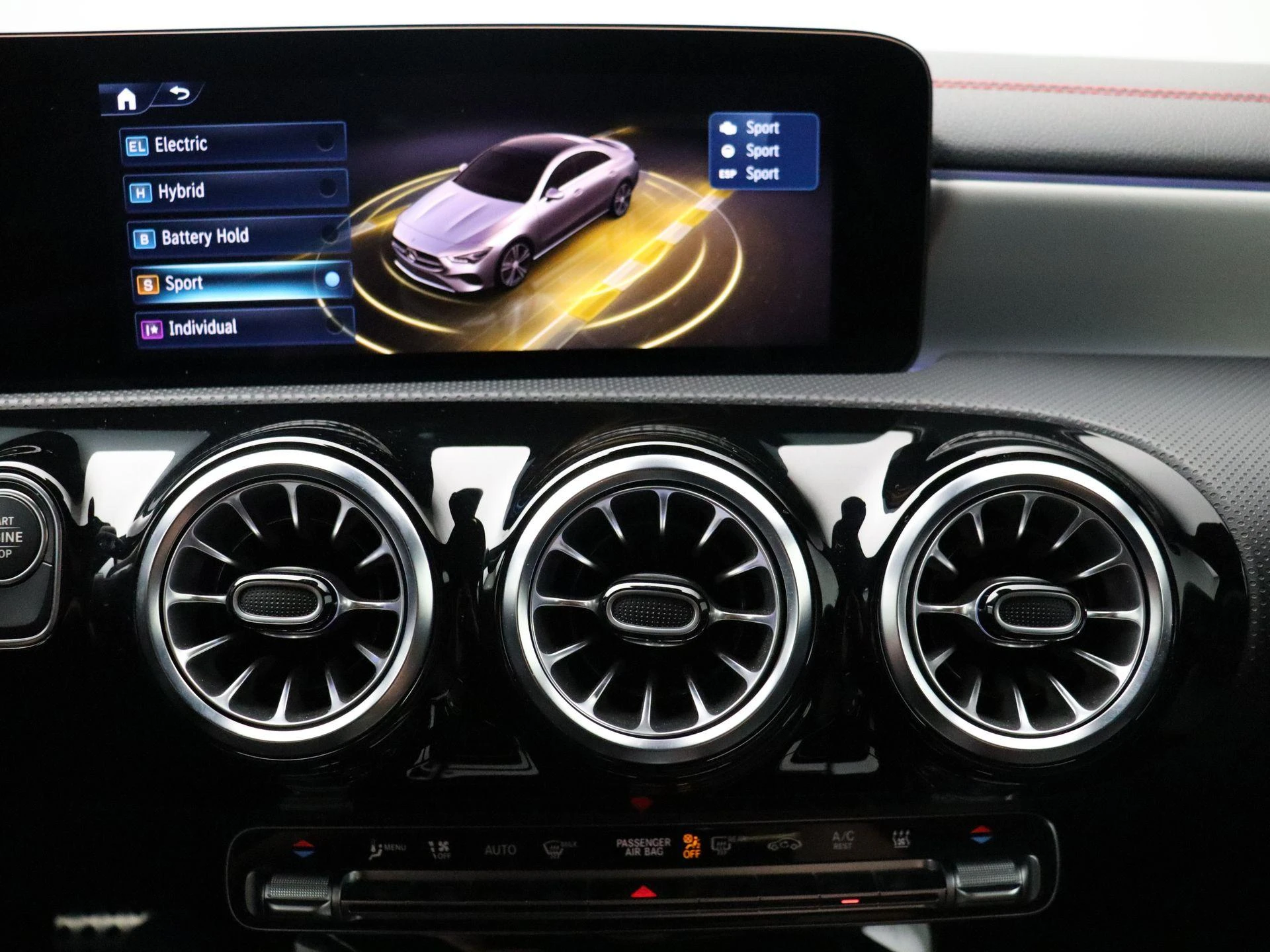 Mercedes-Benz-CLA-image-19