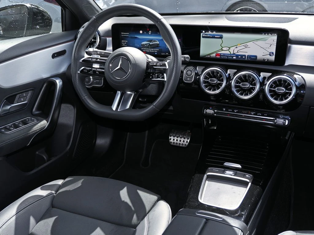 Mercedes-Benz-A-Klasse 200-image-9