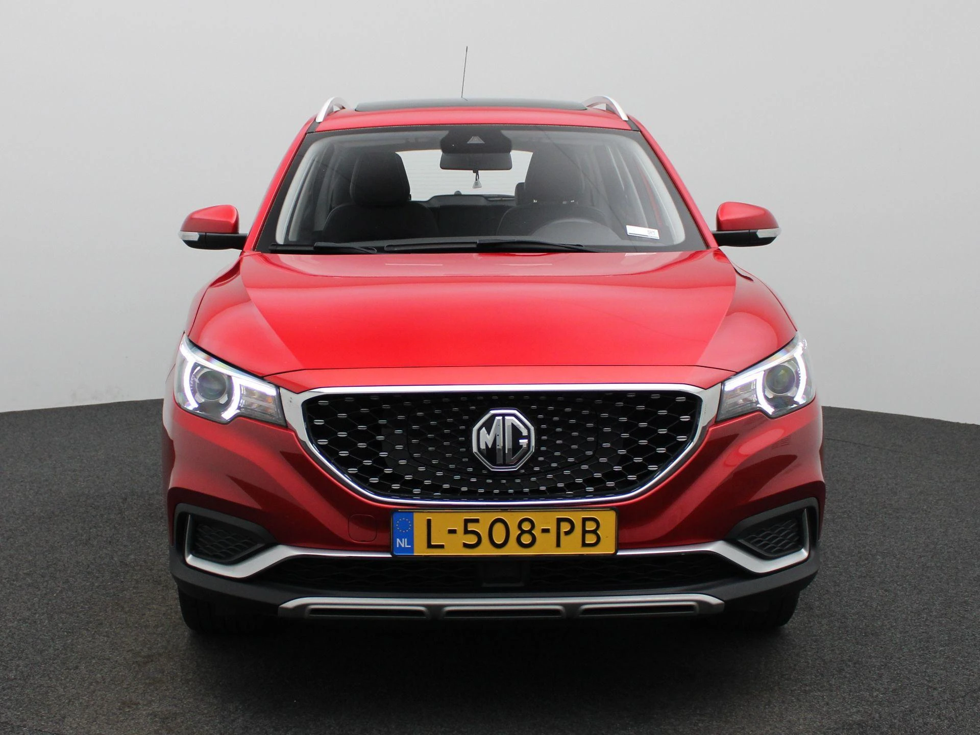 MG-ZS EV-image-2