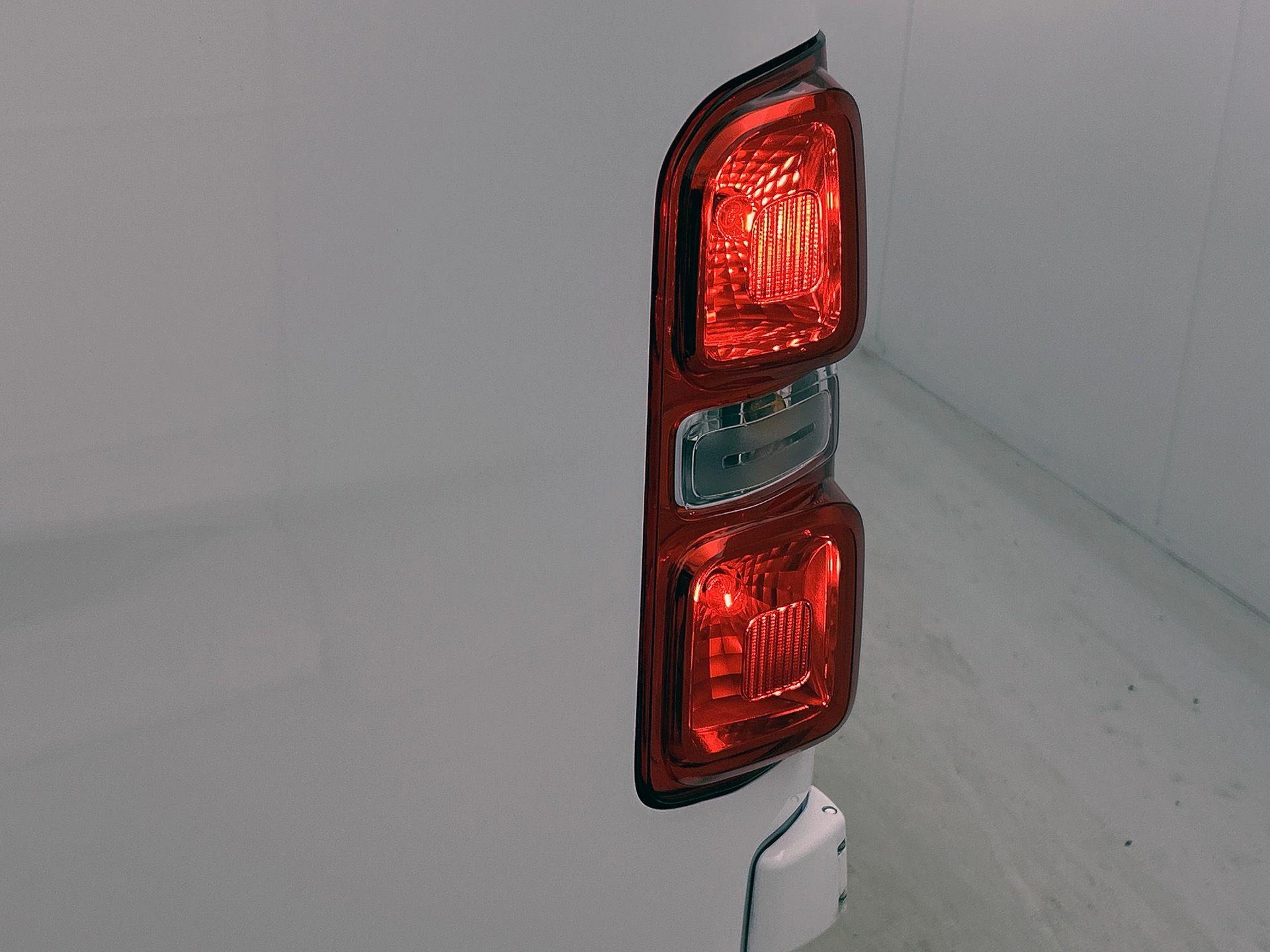 Opel-Vivaro-image-13