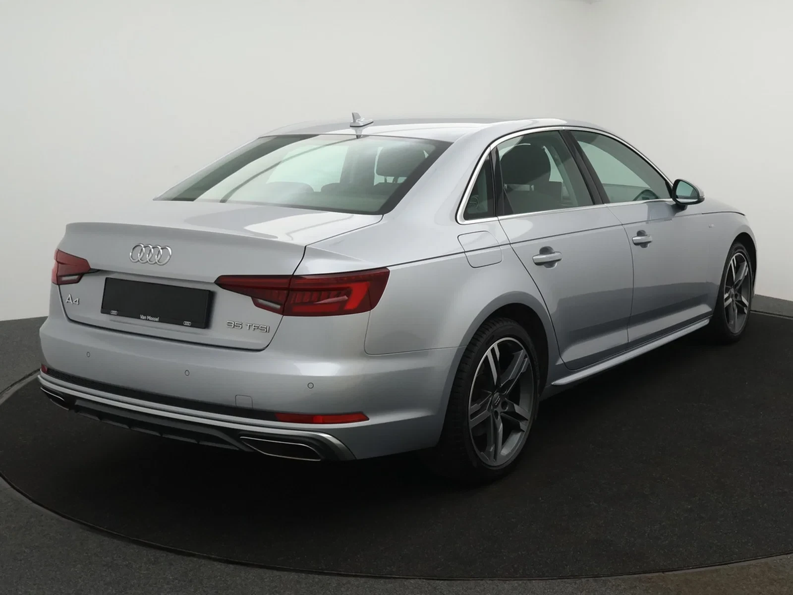 Audi A4 Sedan 35TFSI Sport *VIRTUAL COCKPIT*CRUISE CONTROL*NAVI*BLTH*PDC*DAB RADIO*...*