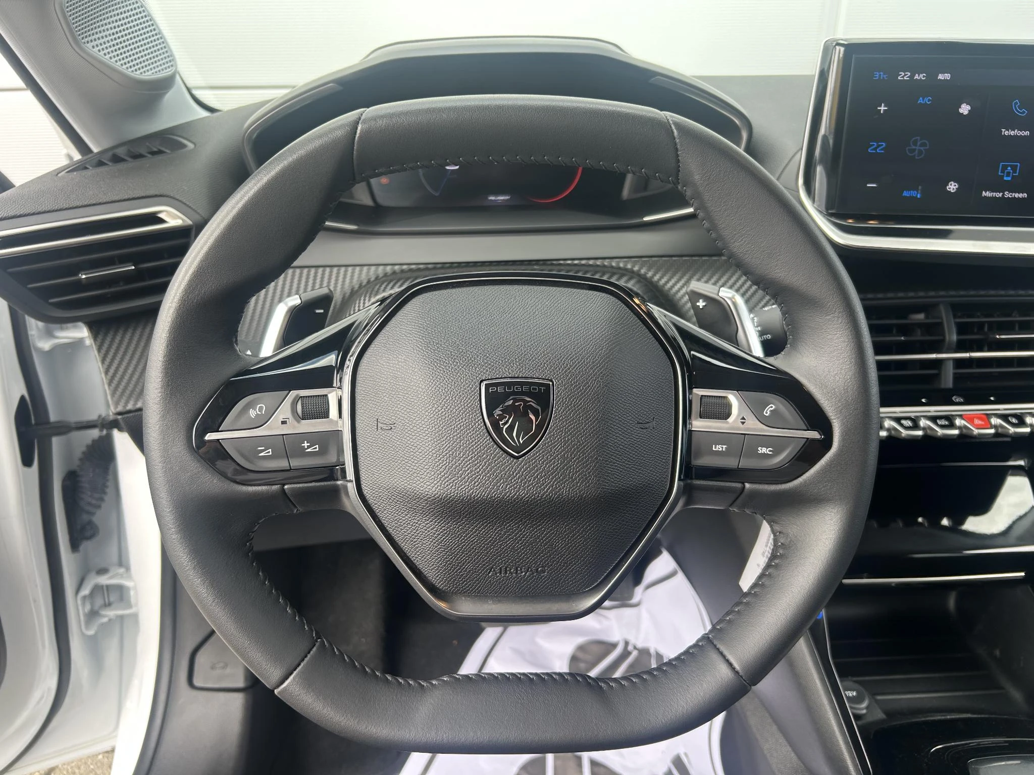 Peugeot-208-image-9