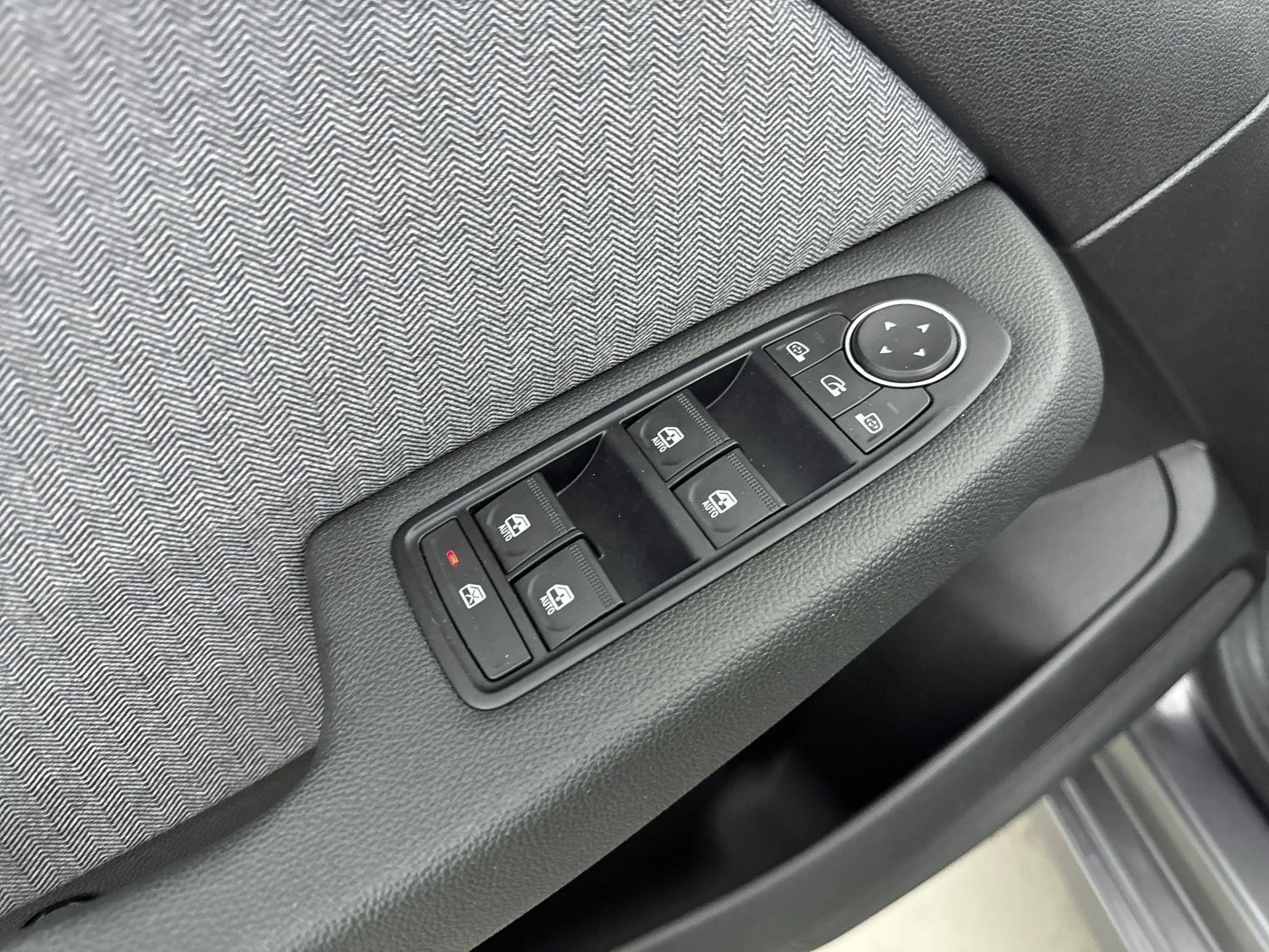 Renault-Clio-image-13