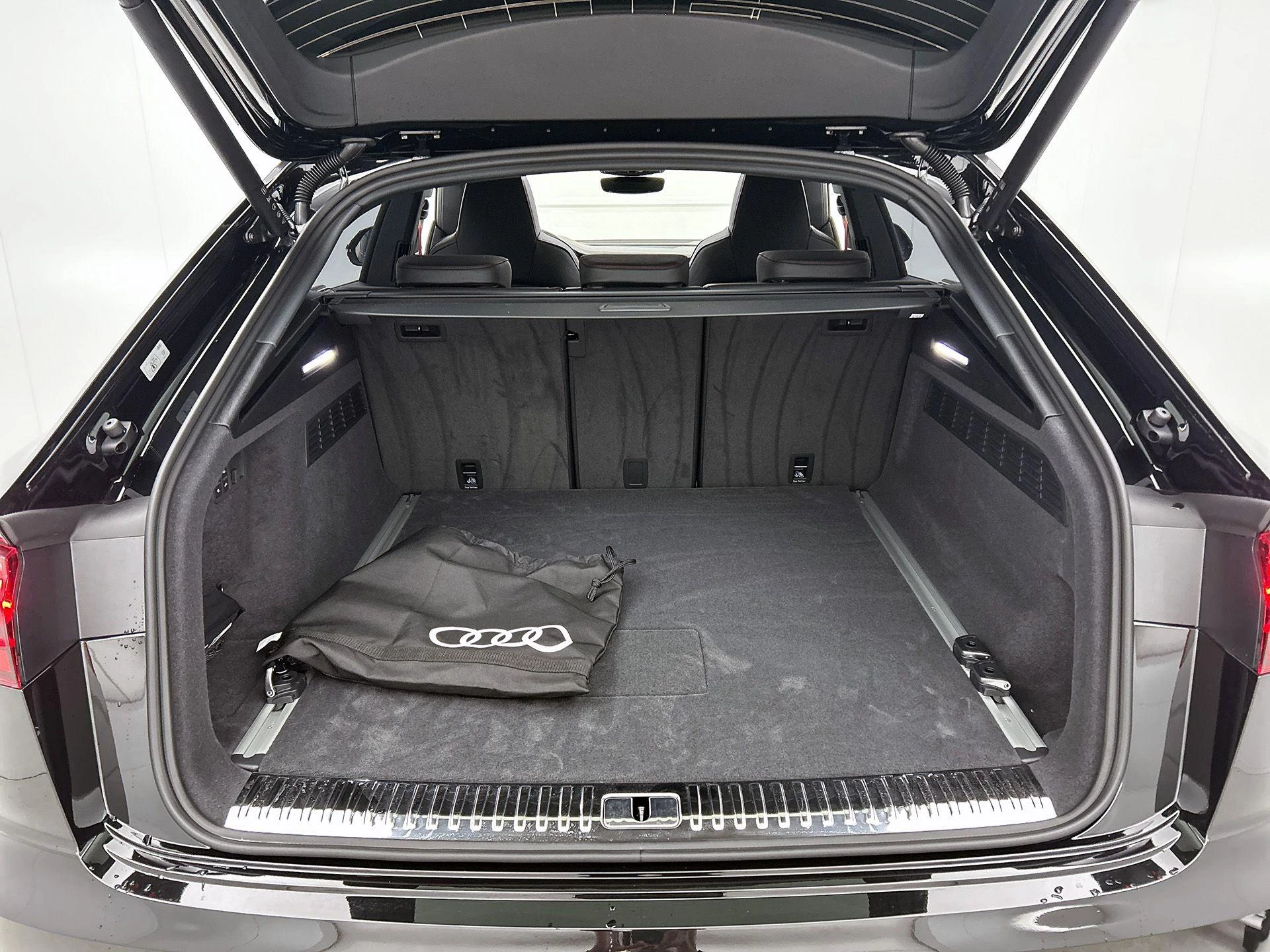 Audi-Q8-image-36