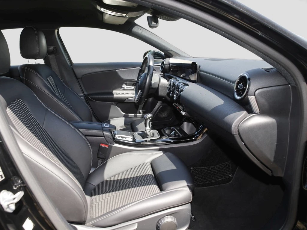 Mercedes-Benz-A-Klasse-image-6