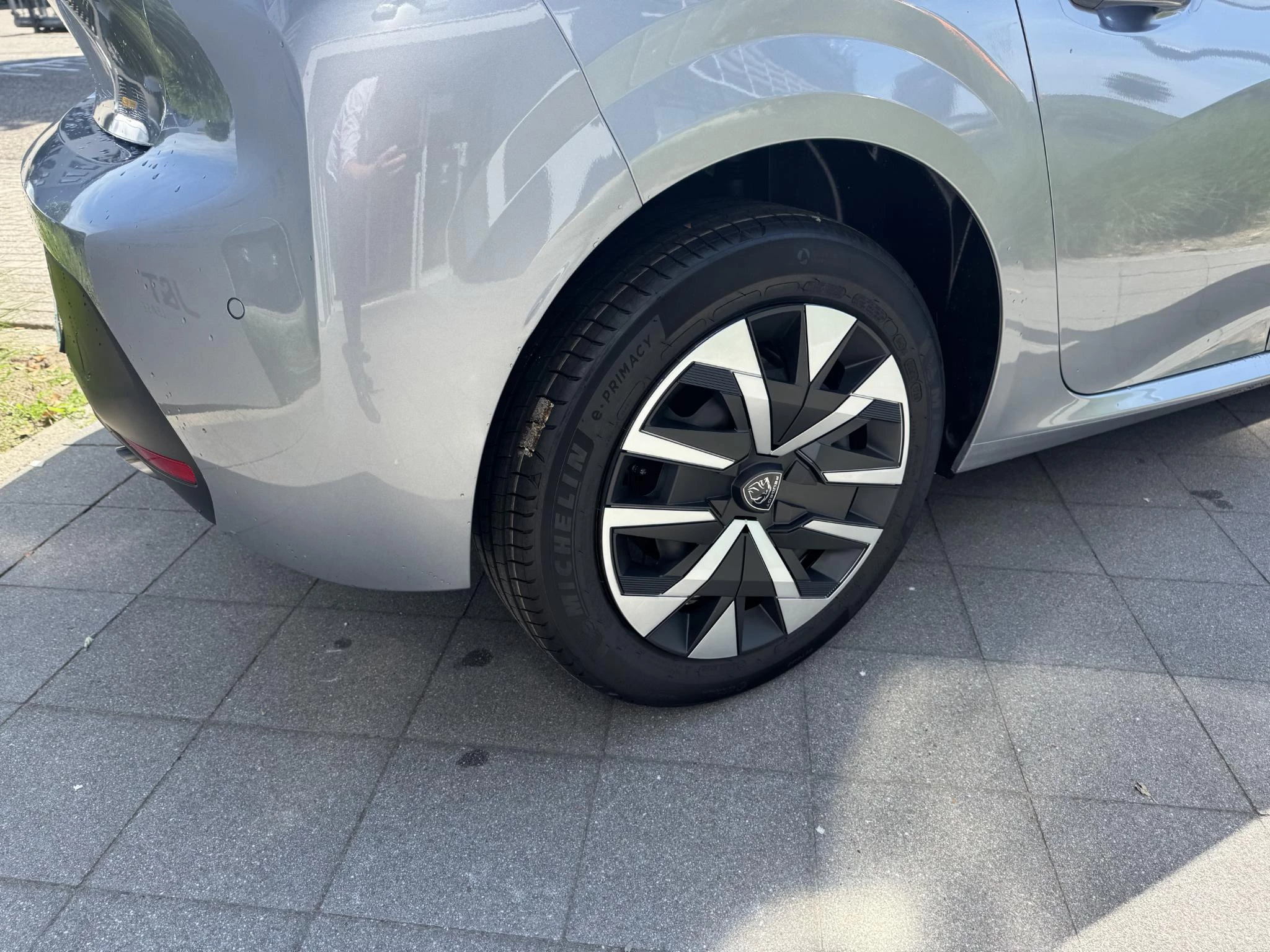 Peugeot-208-image-11