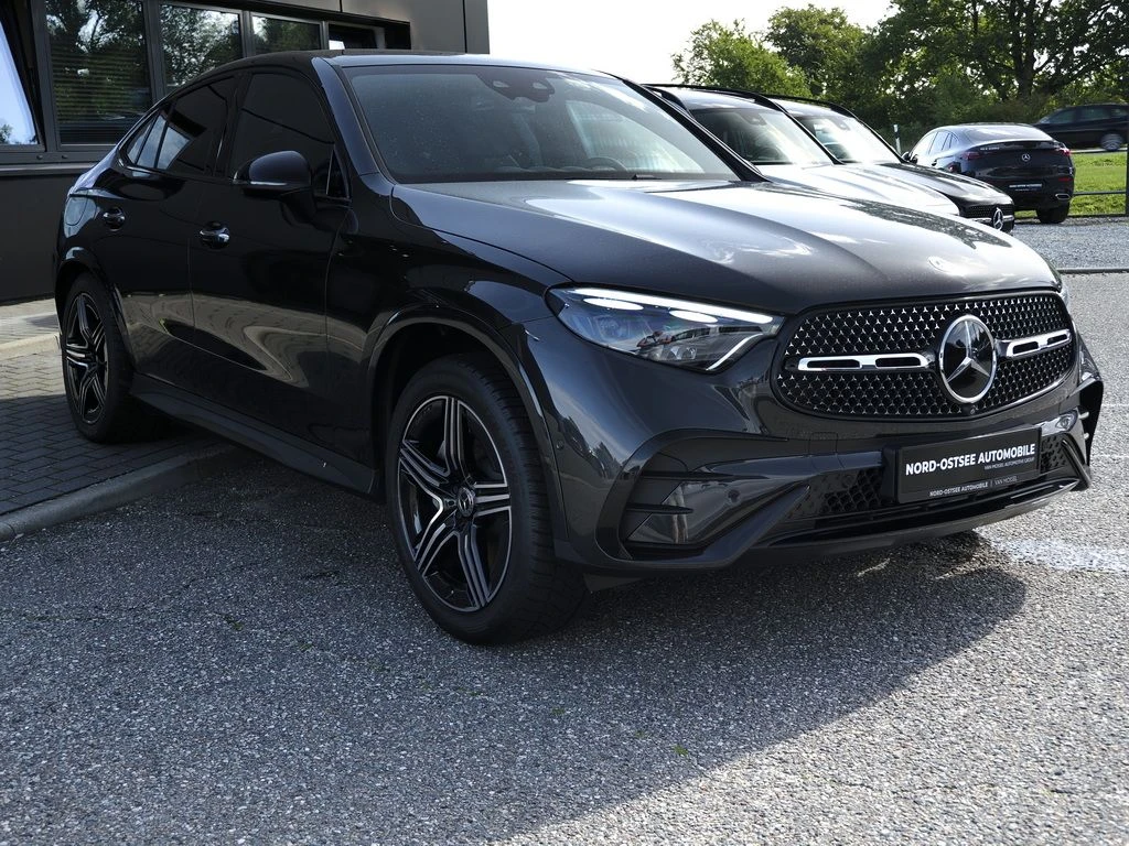Mercedes-Benz-GLC 220 d-image-4