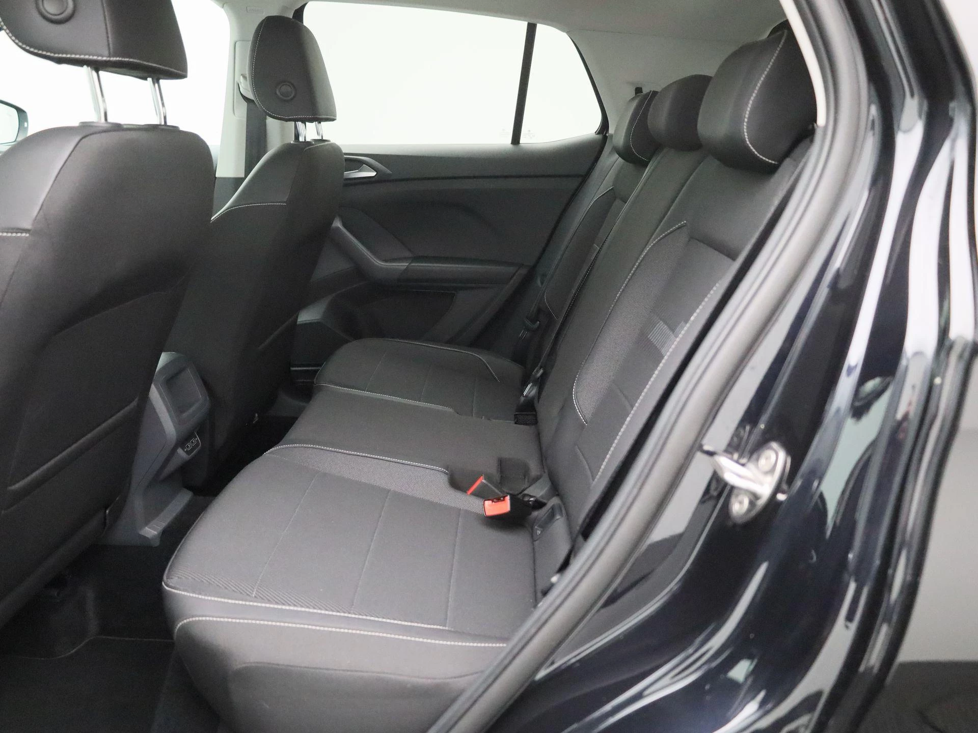 Volkswagen-T-Cross-image-8