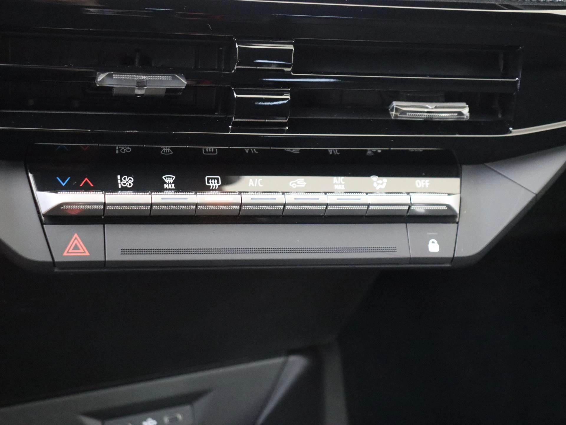 Renault-Clio-image-20
