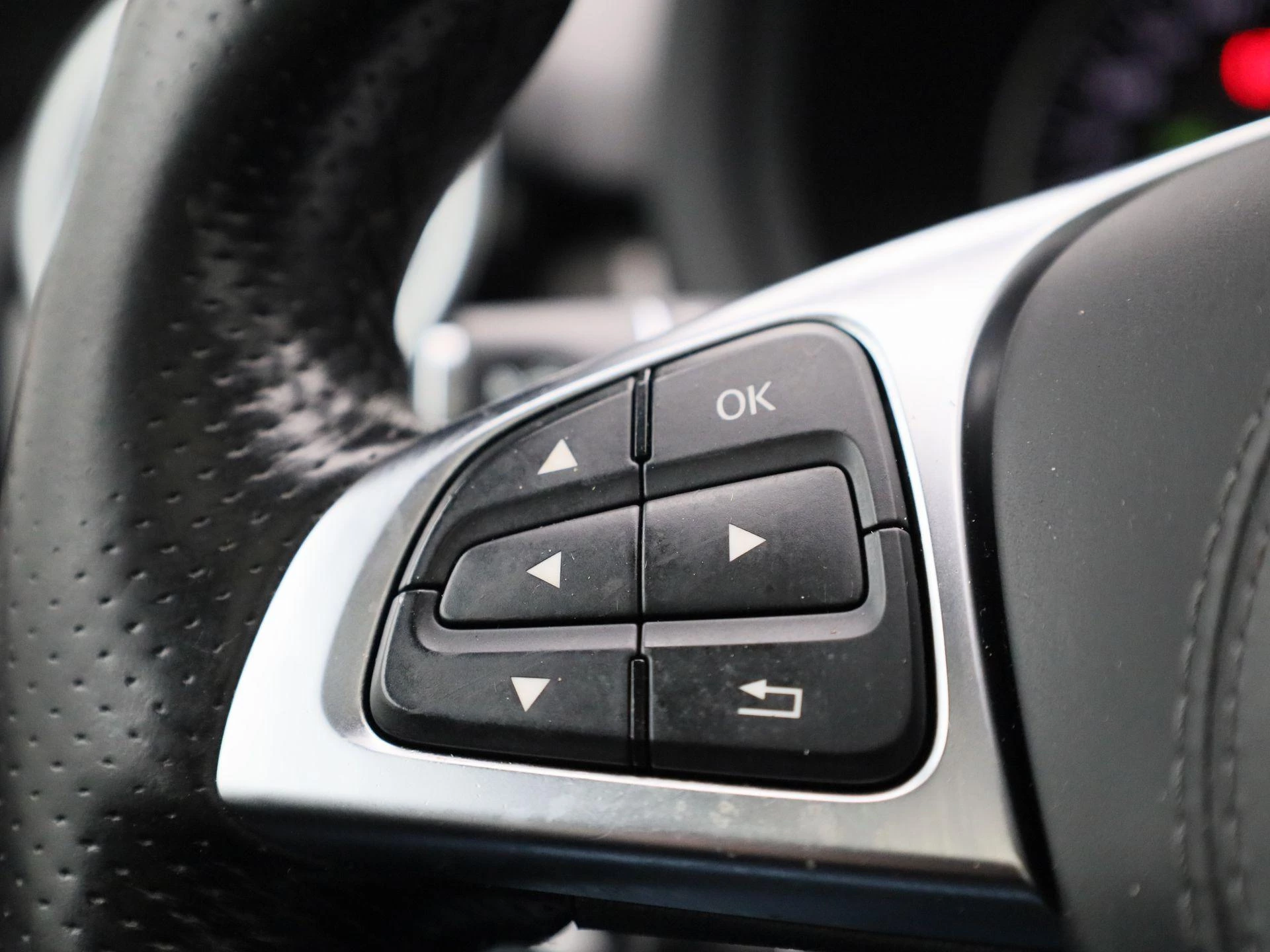 Mercedes-Benz-B-Klasse-image-22