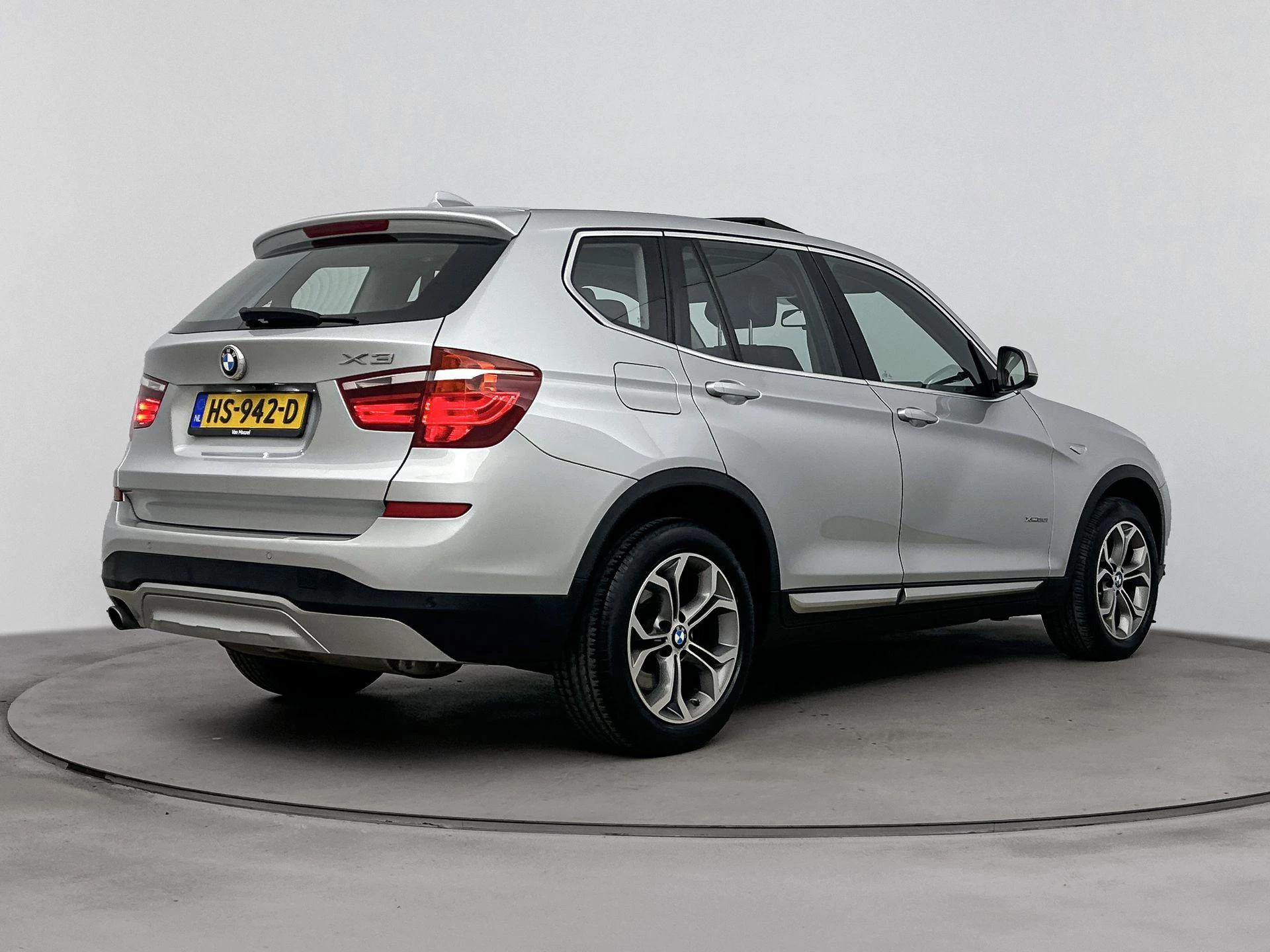 BMW-X3-image-3