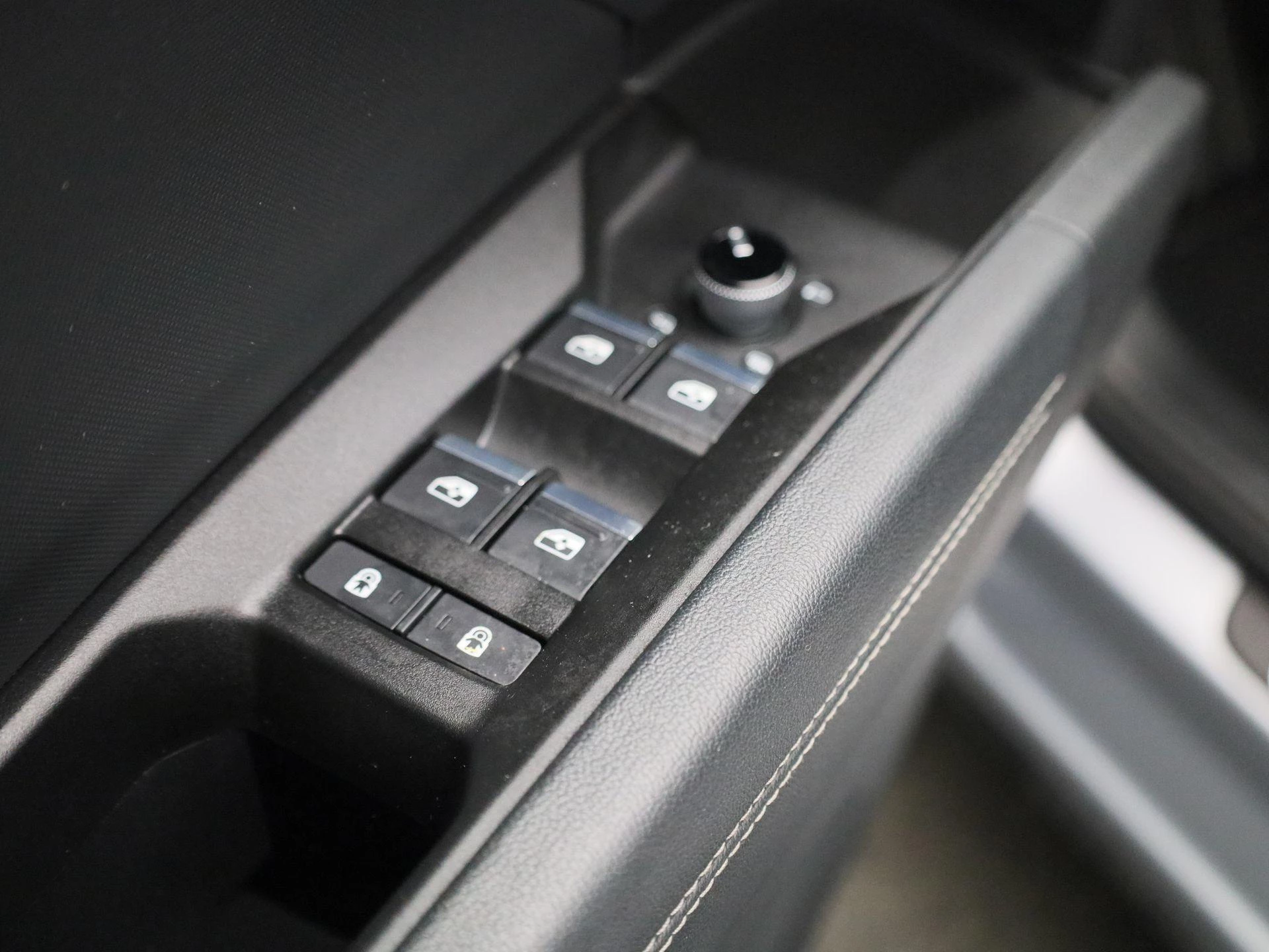 Audi-Q4 Sportback e-tron-image-31