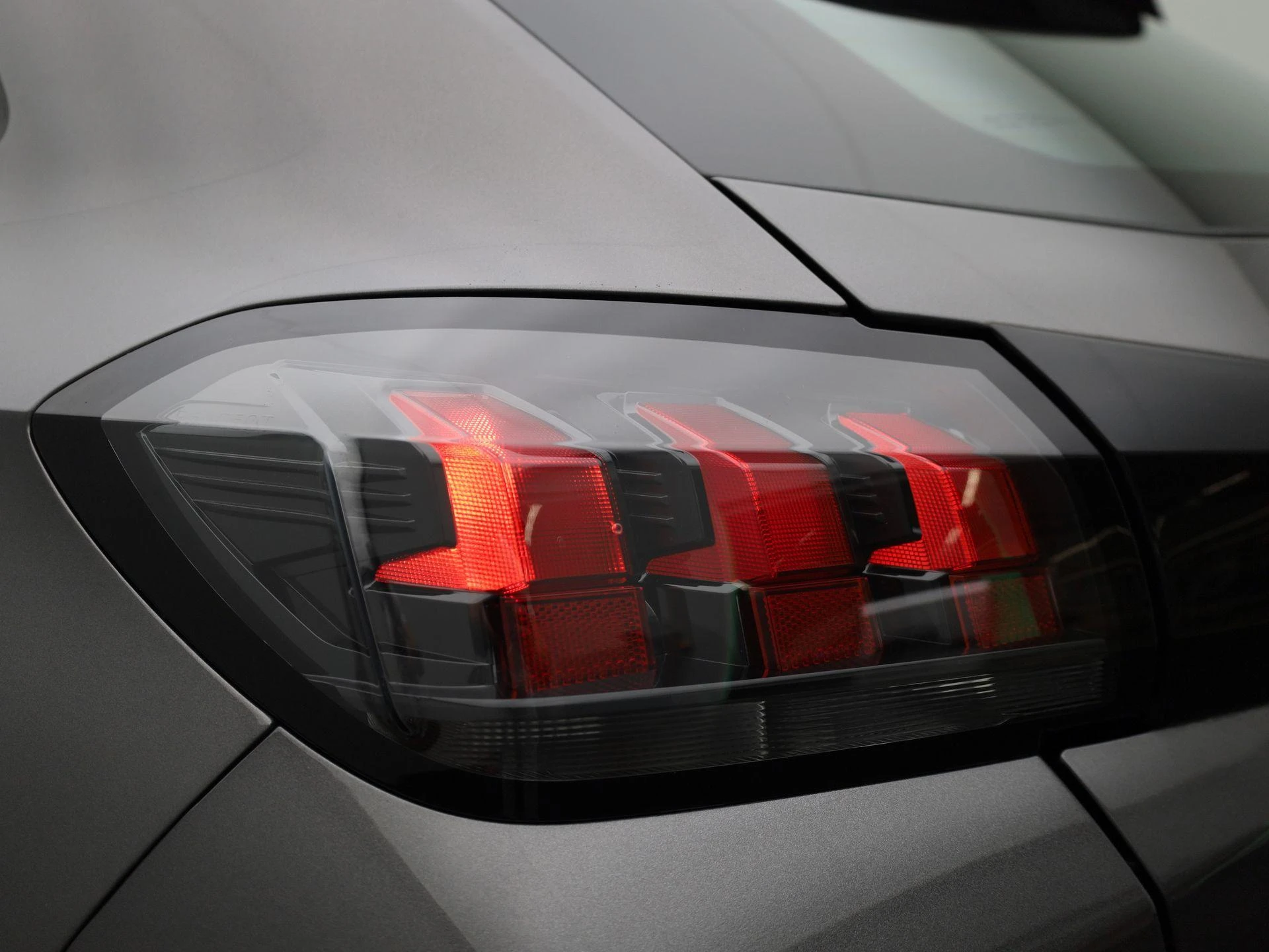 Peugeot-208-image-24