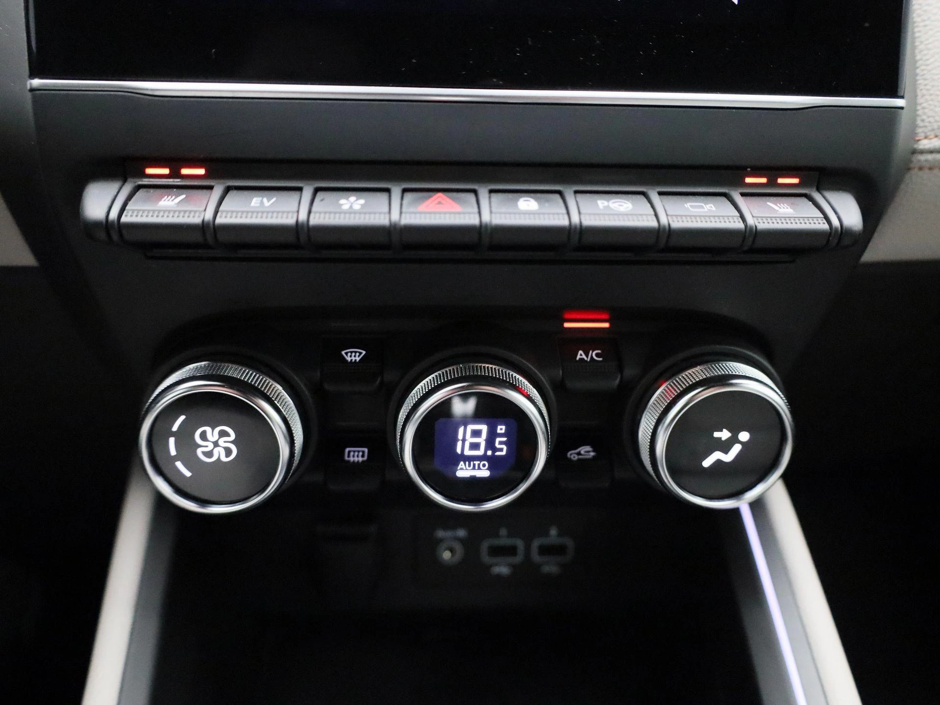 Renault-Clio-image-21