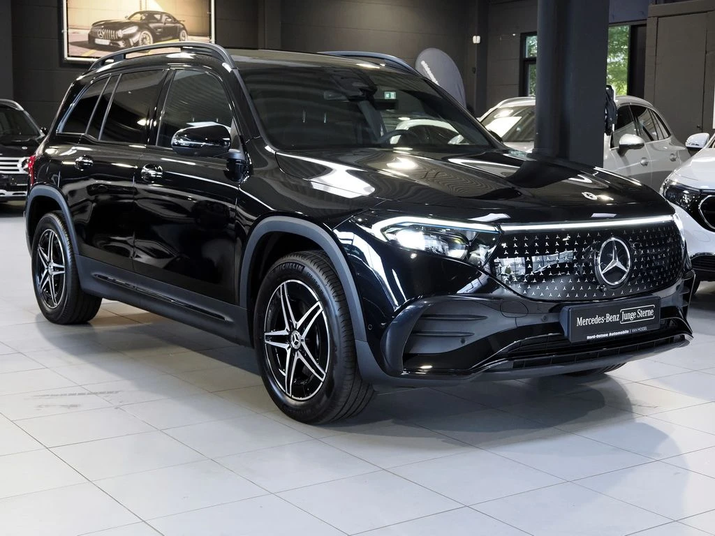Mercedes-Benz-EQB 250+-image-4